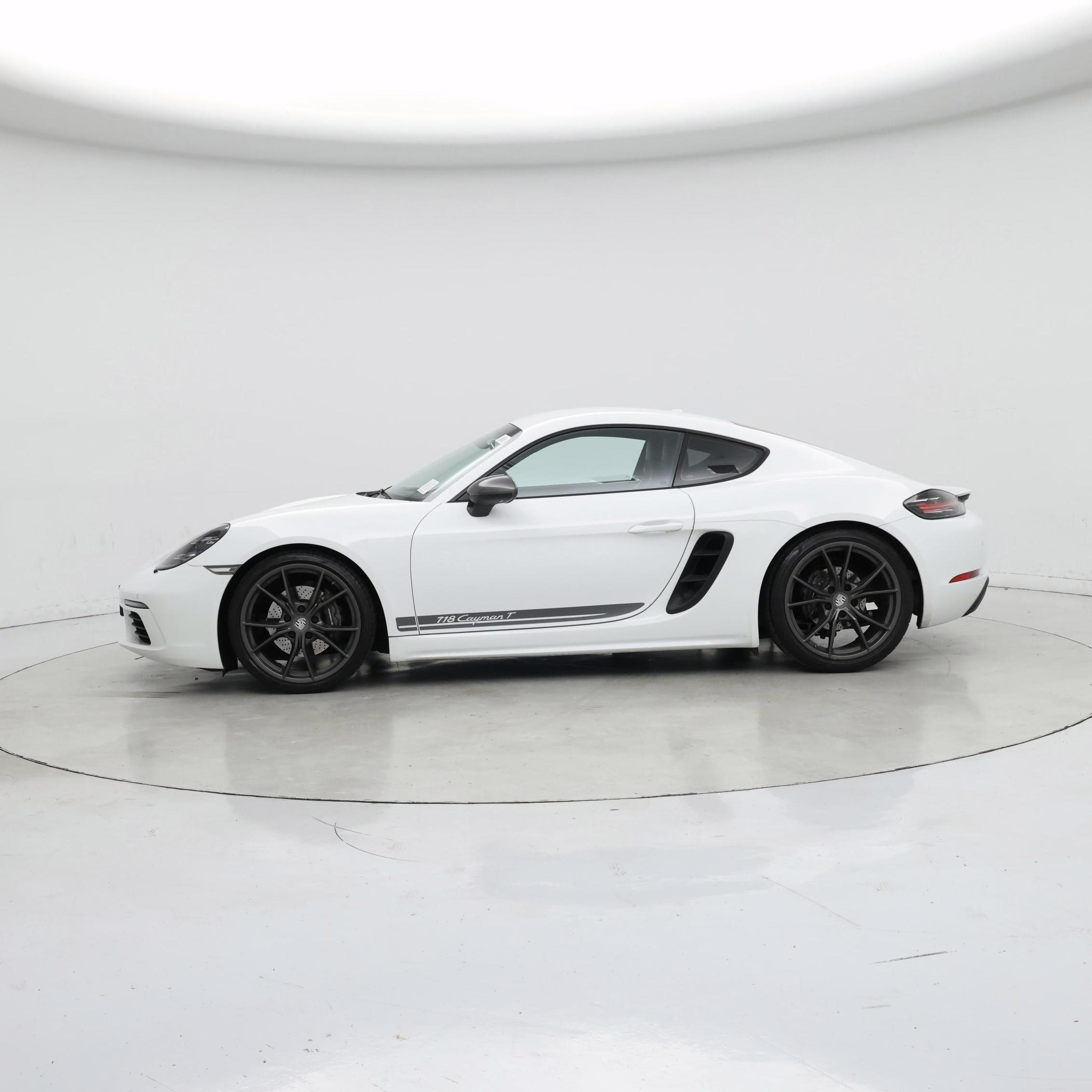 Thumbnail: 2021 Porsche 718 Cayman - 3