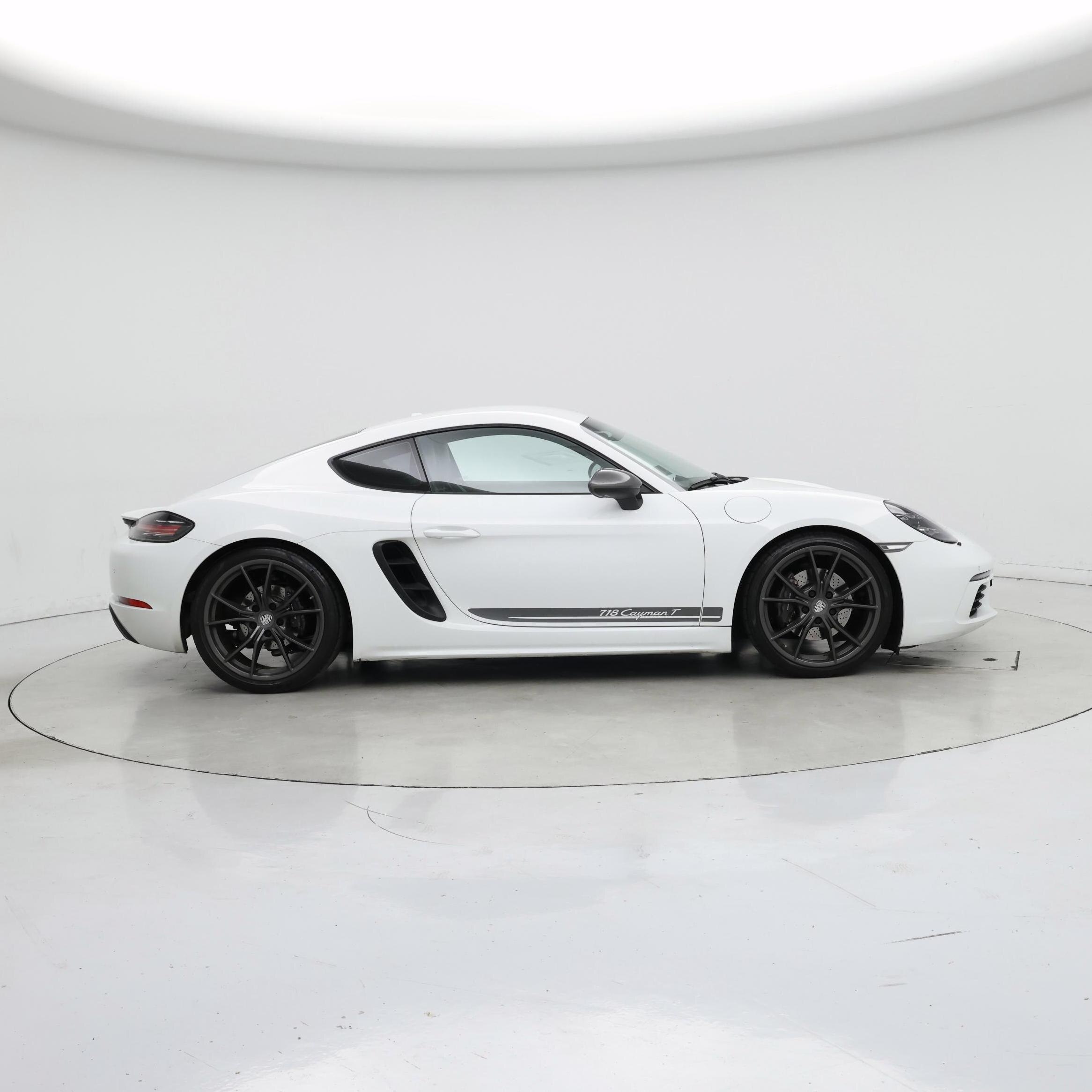 Thumbnail: 2021 Porsche 718 Cayman - 7