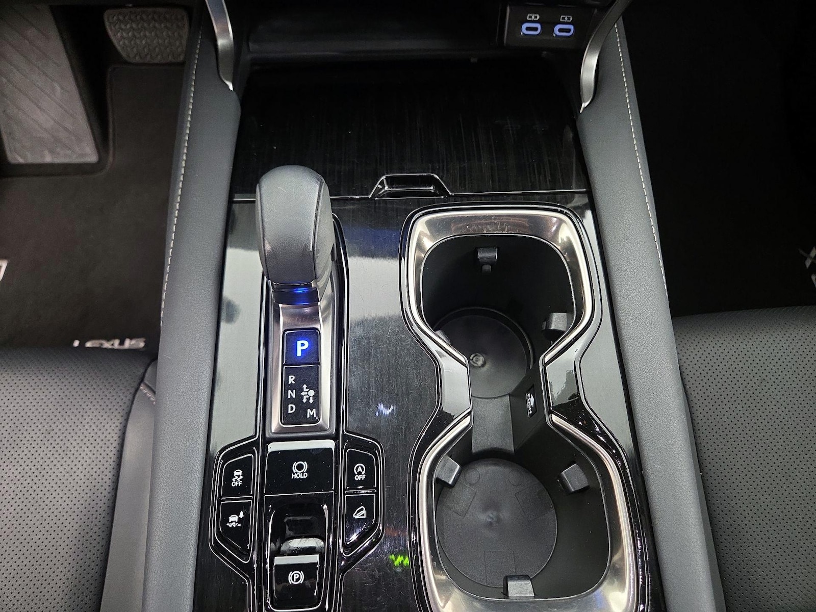 2023 Lexus RX 350 - Photo 18
