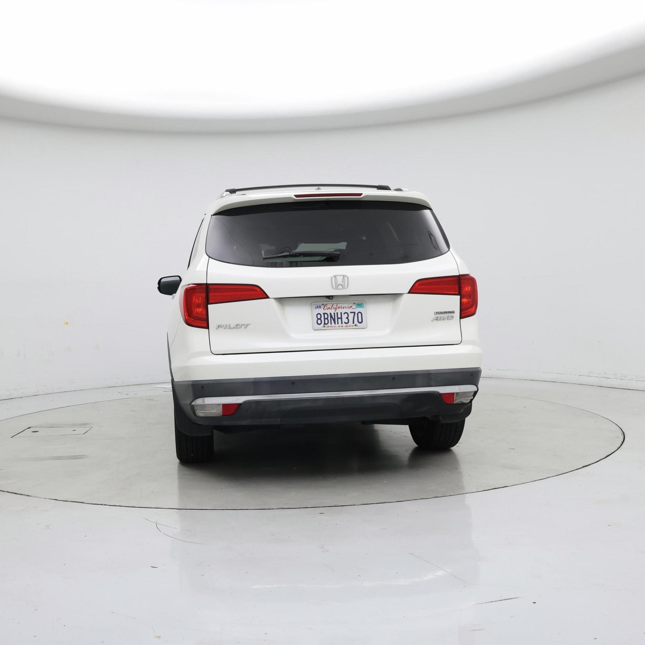 Thumbnail: 2017 Honda Pilot - 6