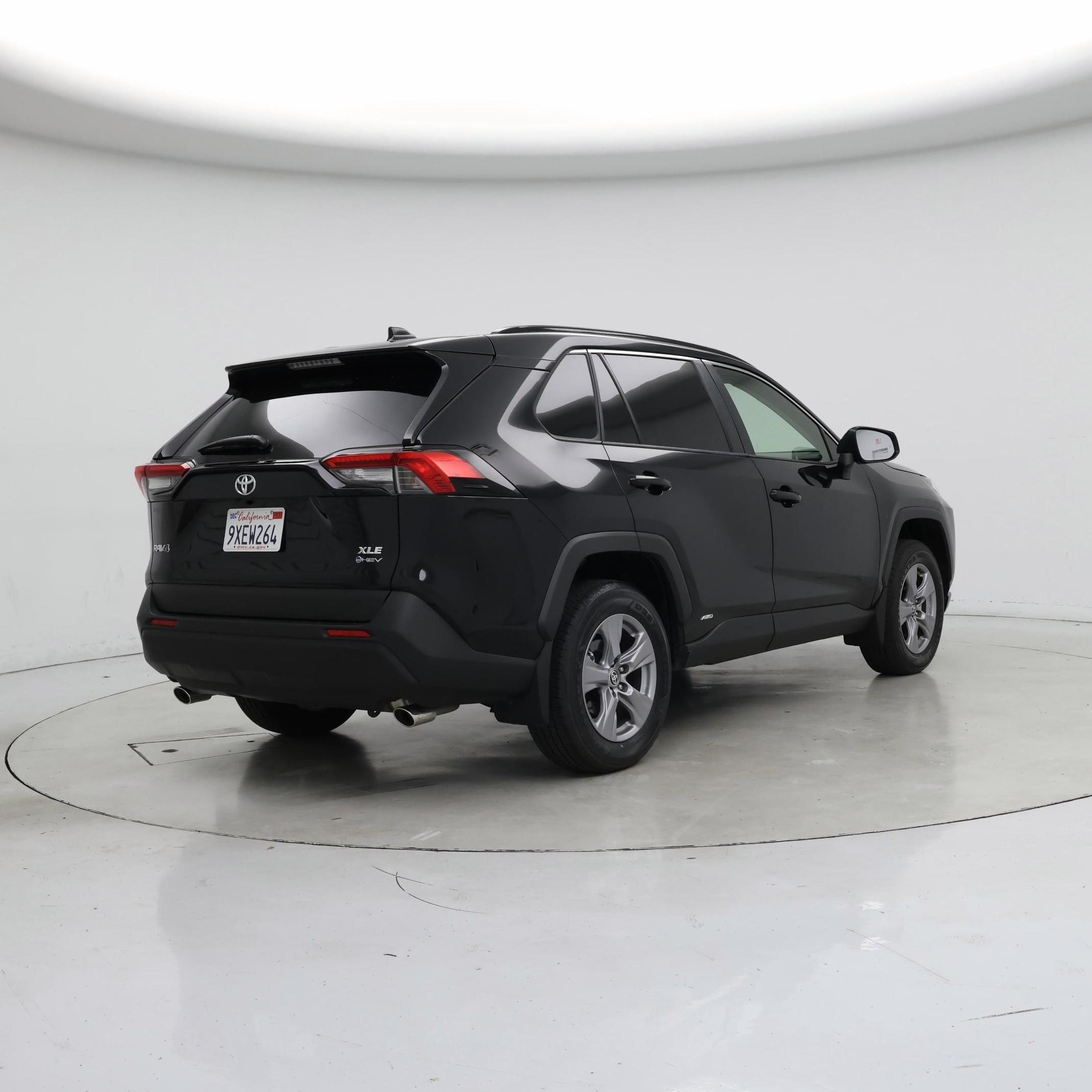 Thumbnail: 2025 Toyota RAV4 - 8