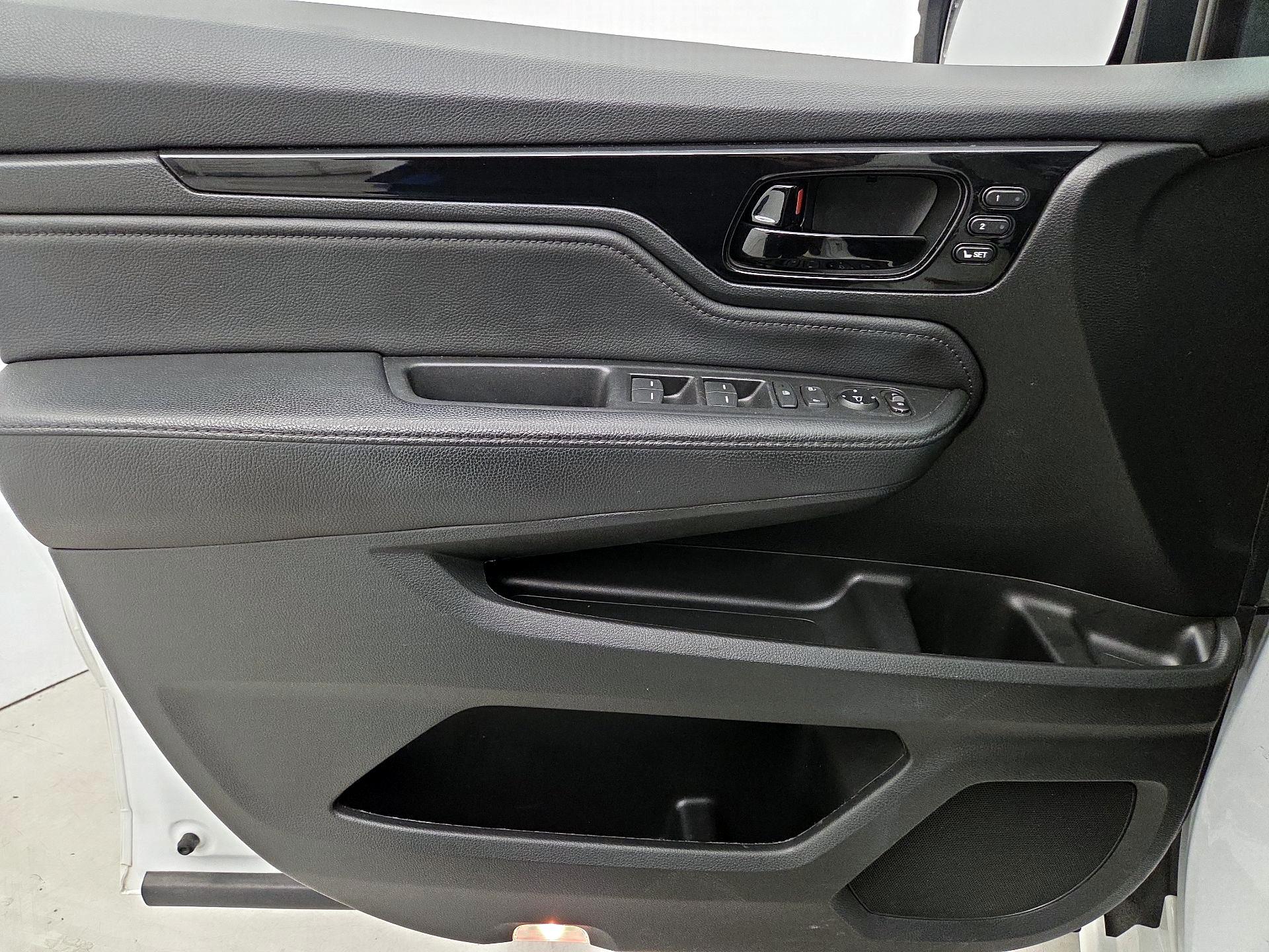 Thumbnail: 2022 Honda Odyssey - 12