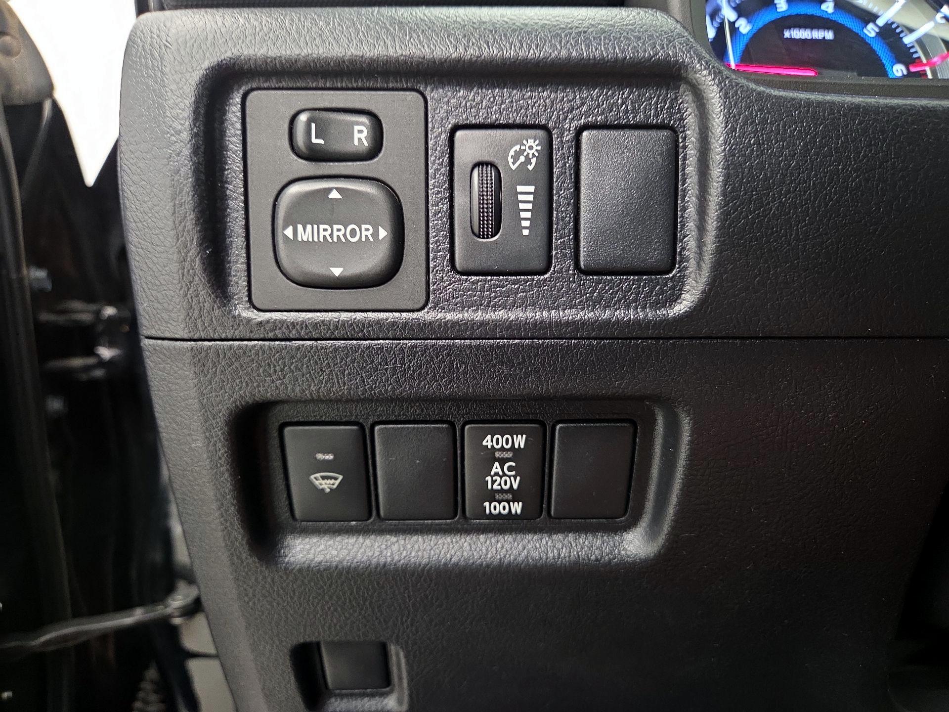 Thumbnail: 2019 Toyota 4Runner - 13