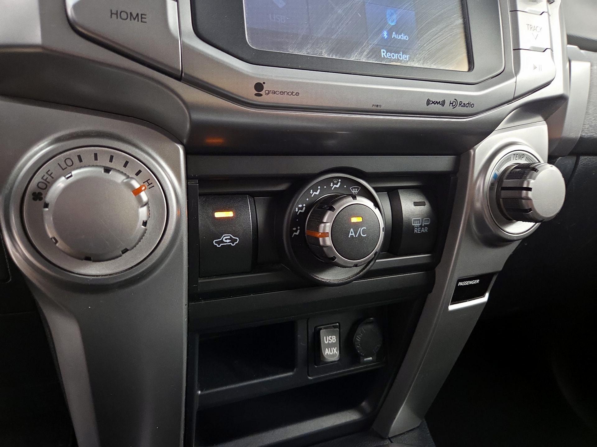 Thumbnail: 2019 Toyota 4Runner - 16