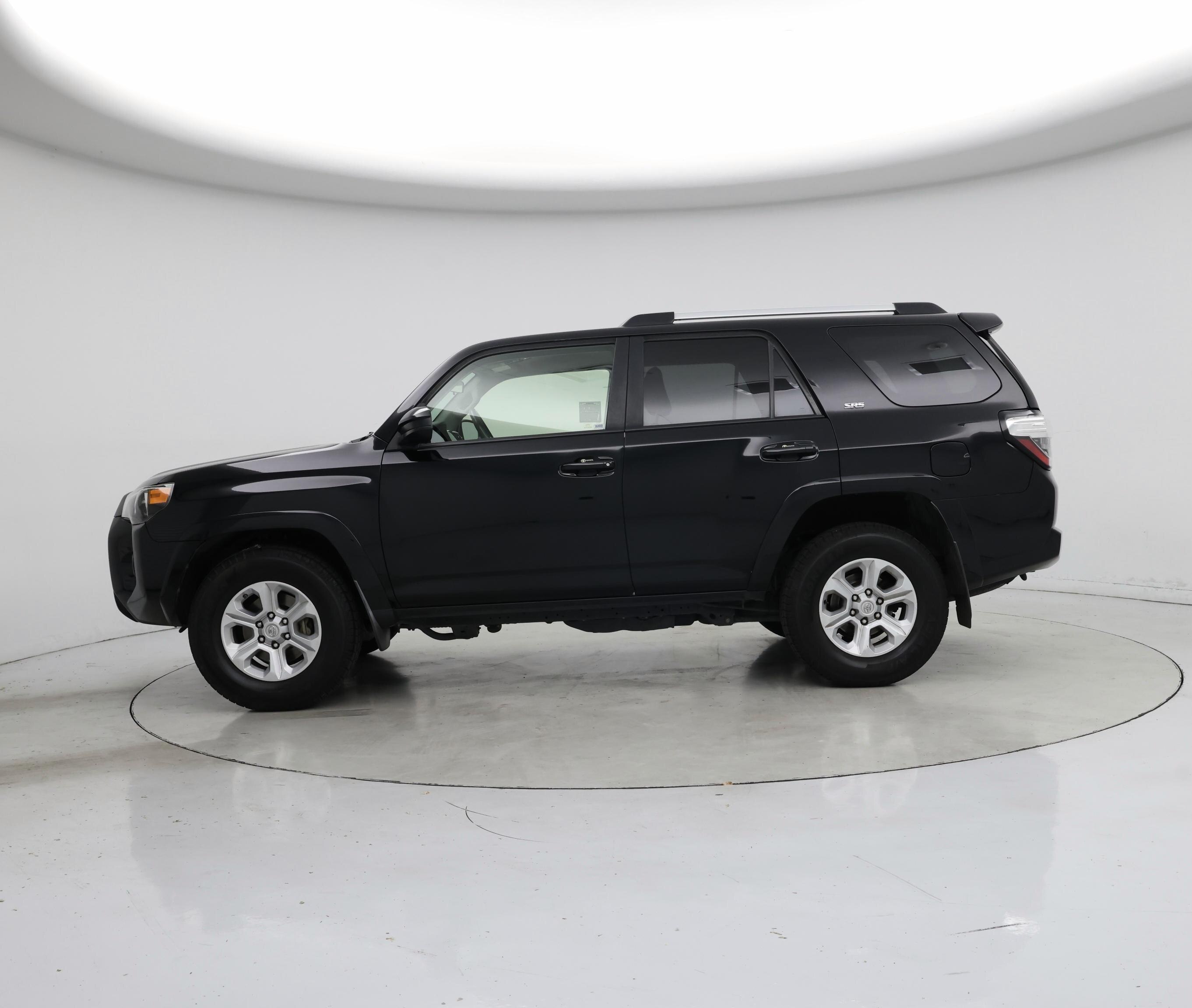 Thumbnail: 2019 Toyota 4Runner - 3