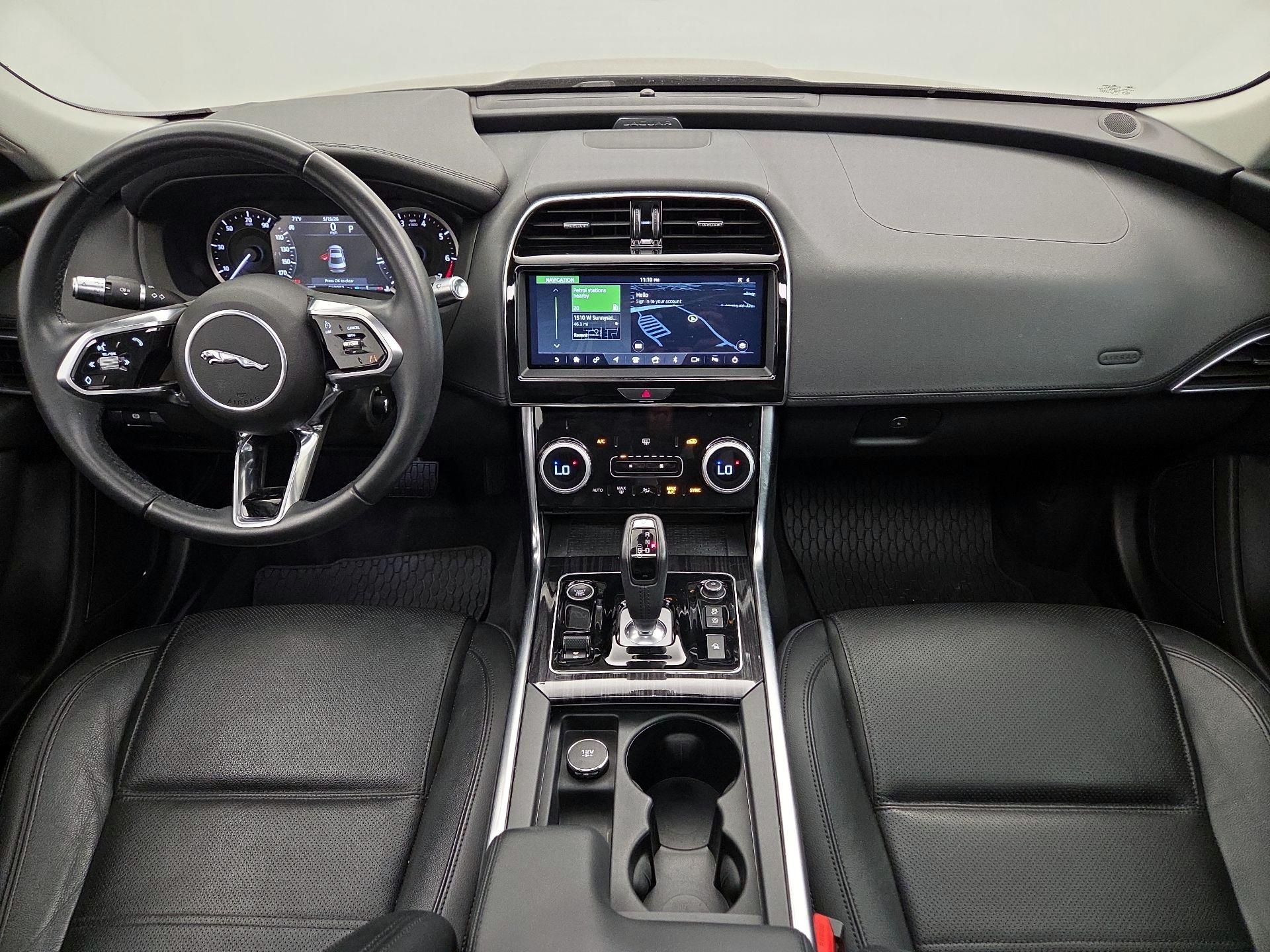 Thumbnail: 2020 Jaguar XE - 9