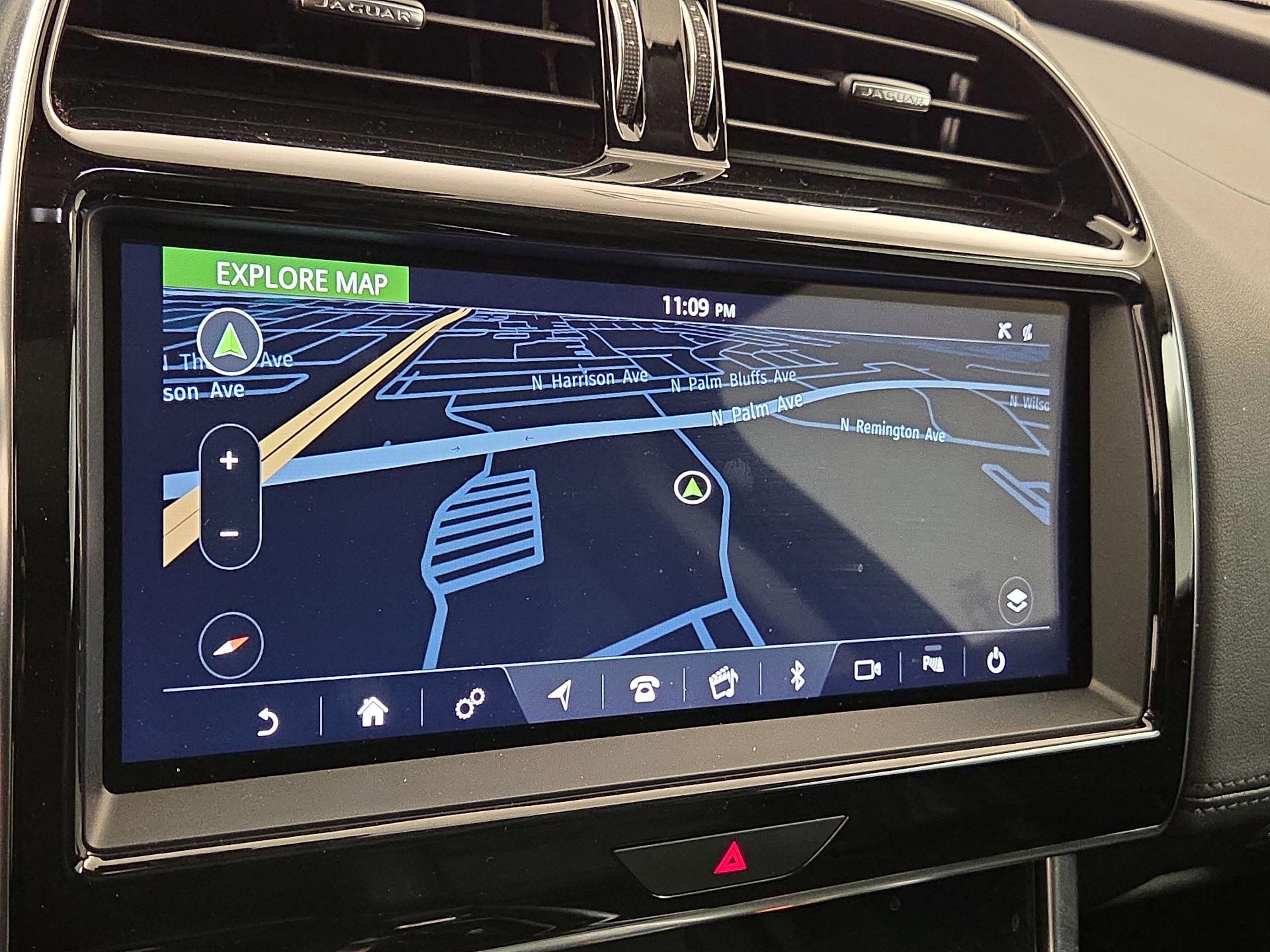Thumbnail: 2020 Jaguar XE - 14