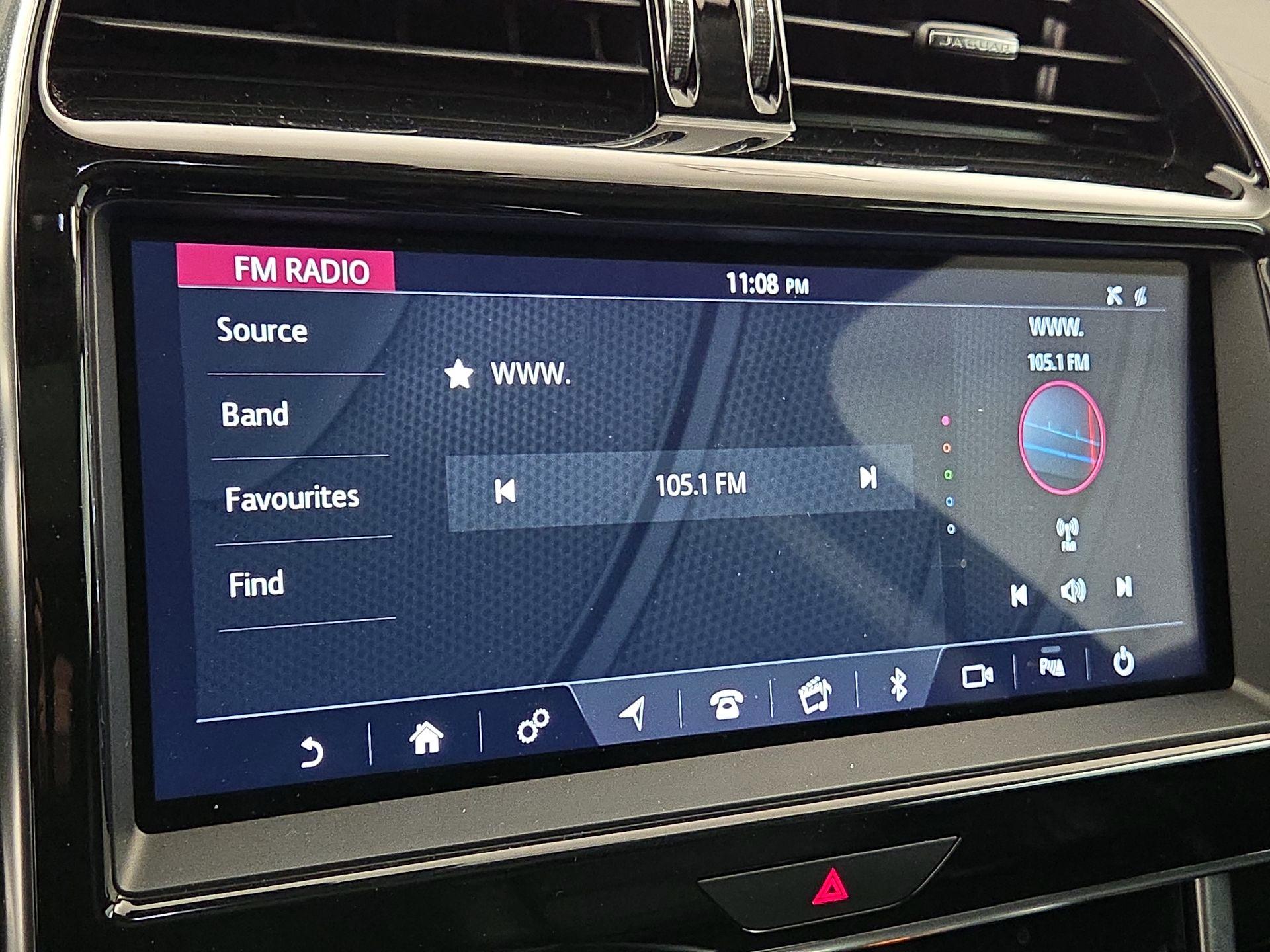 Thumbnail: 2020 Jaguar XE - 16