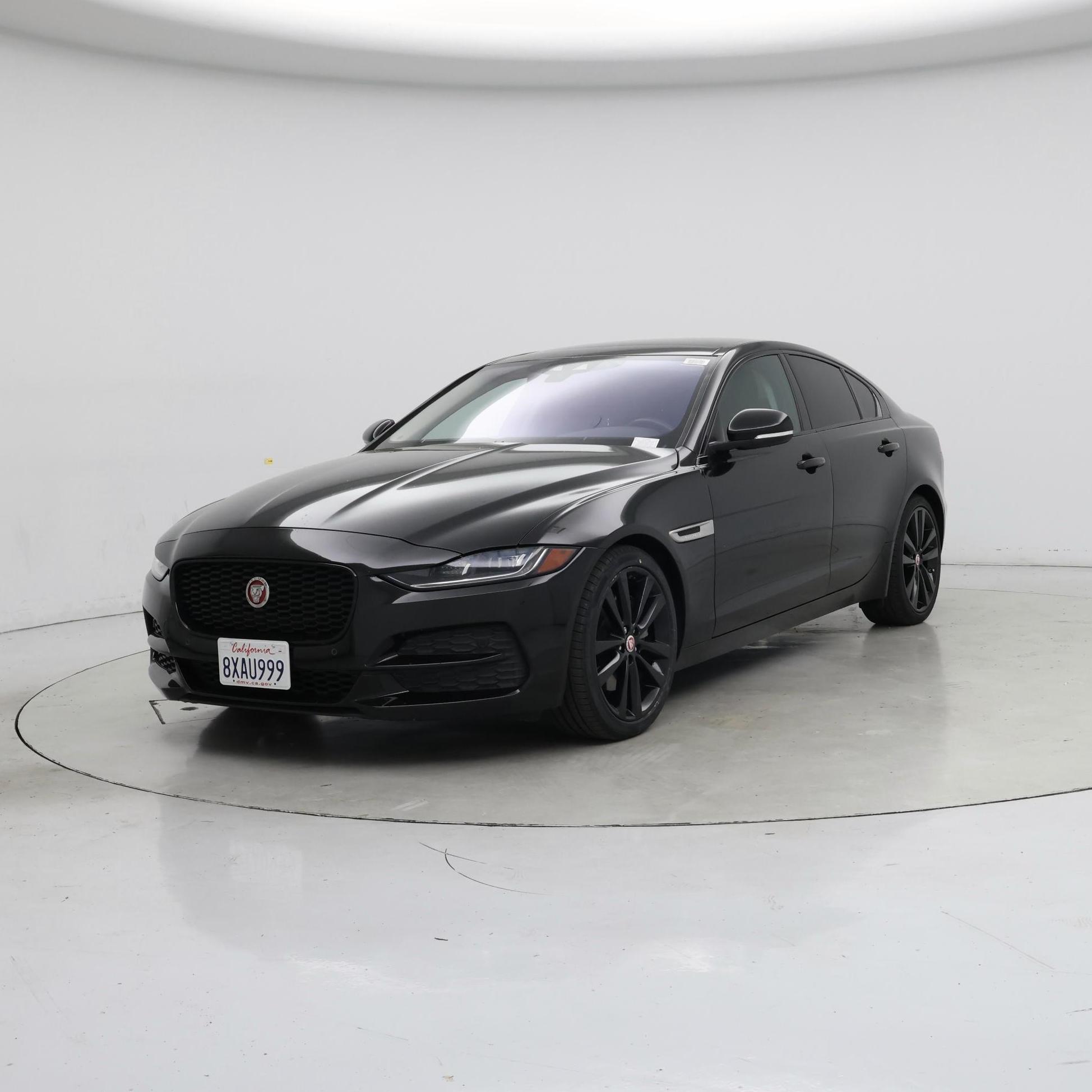 Thumbnail: 2020 Jaguar XE - 4