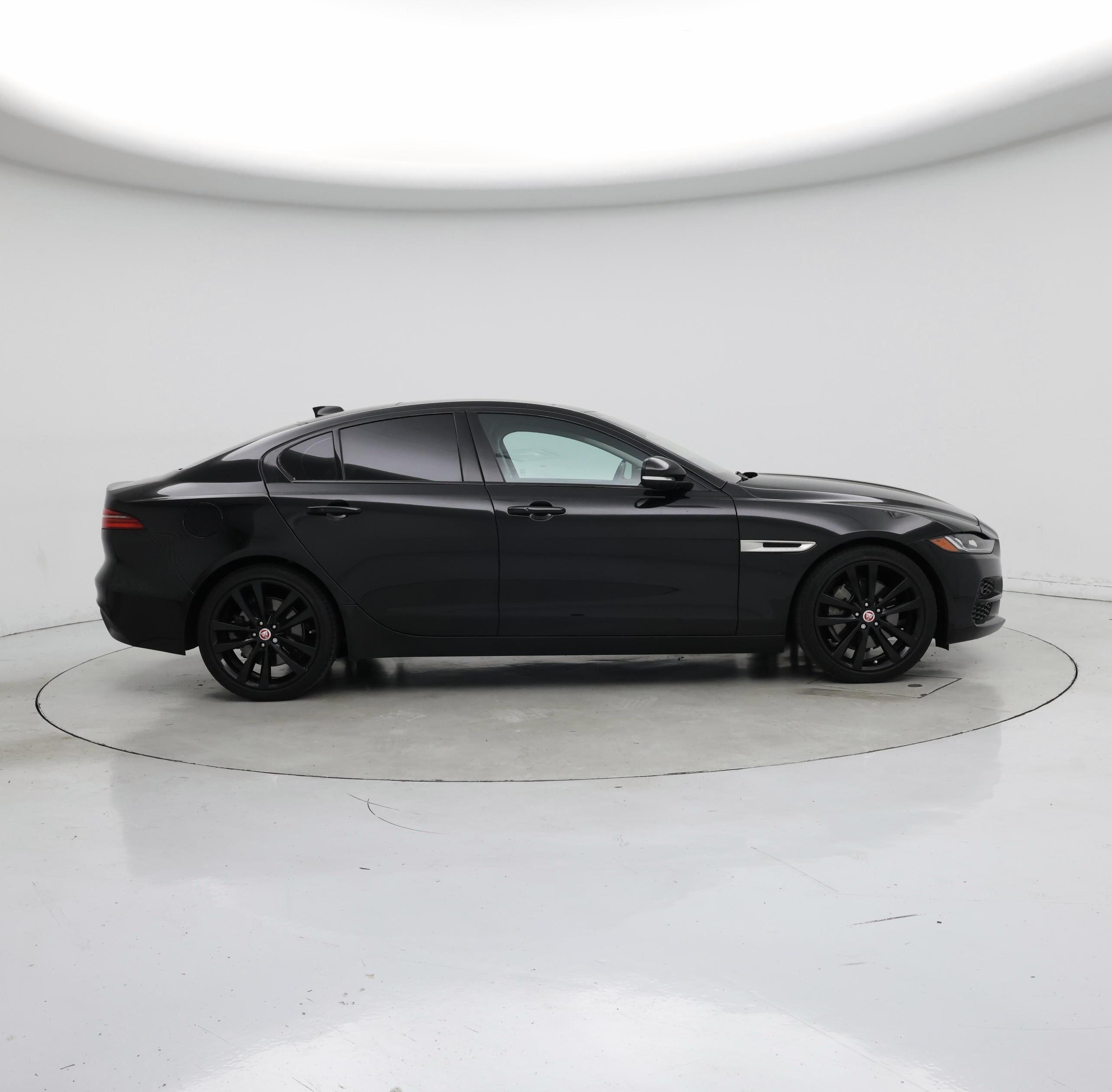 Thumbnail: 2020 Jaguar XE - 7