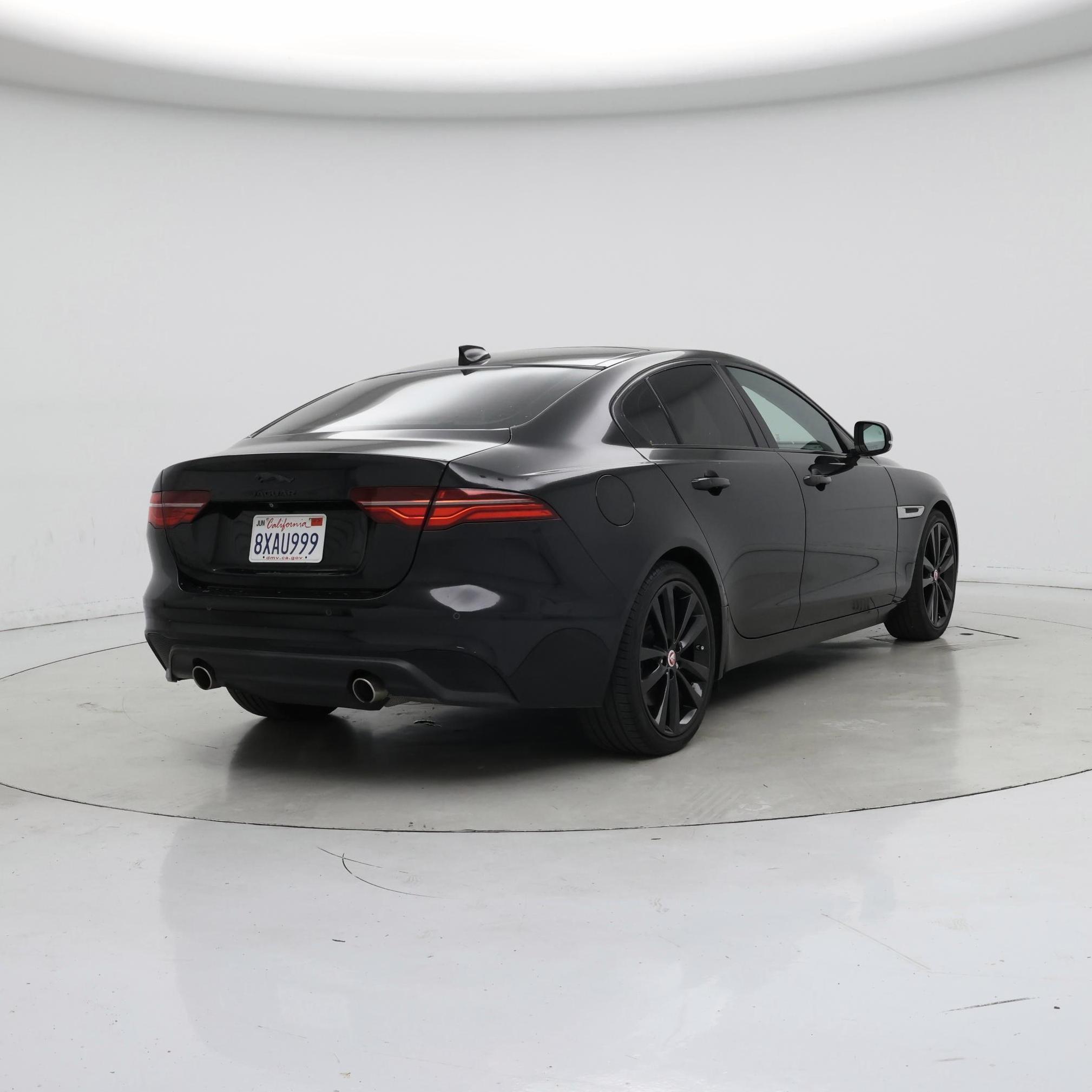 Thumbnail: 2020 Jaguar XE - 8