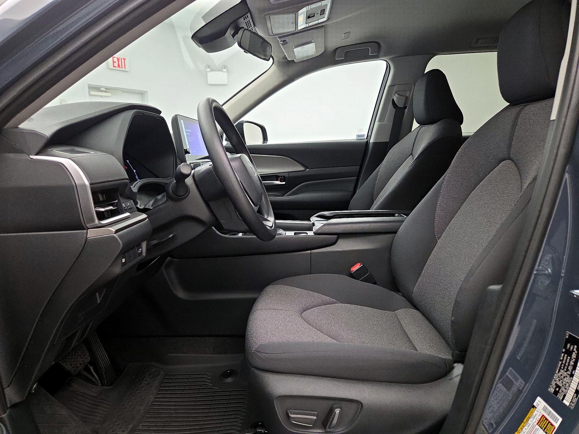 Thumbnail: 2026 Toyota Highlander - 11