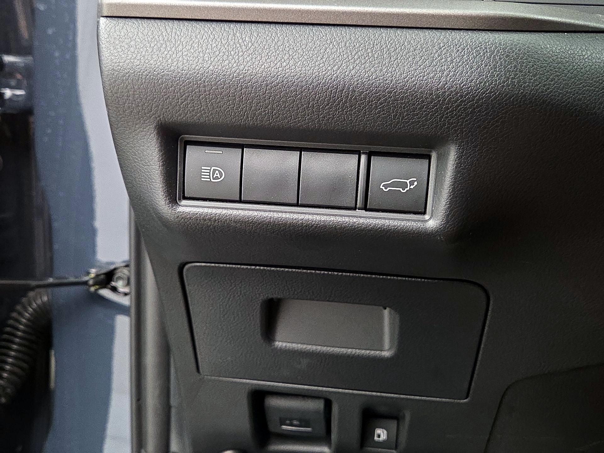 Thumbnail: 2026 Toyota Highlander - 13