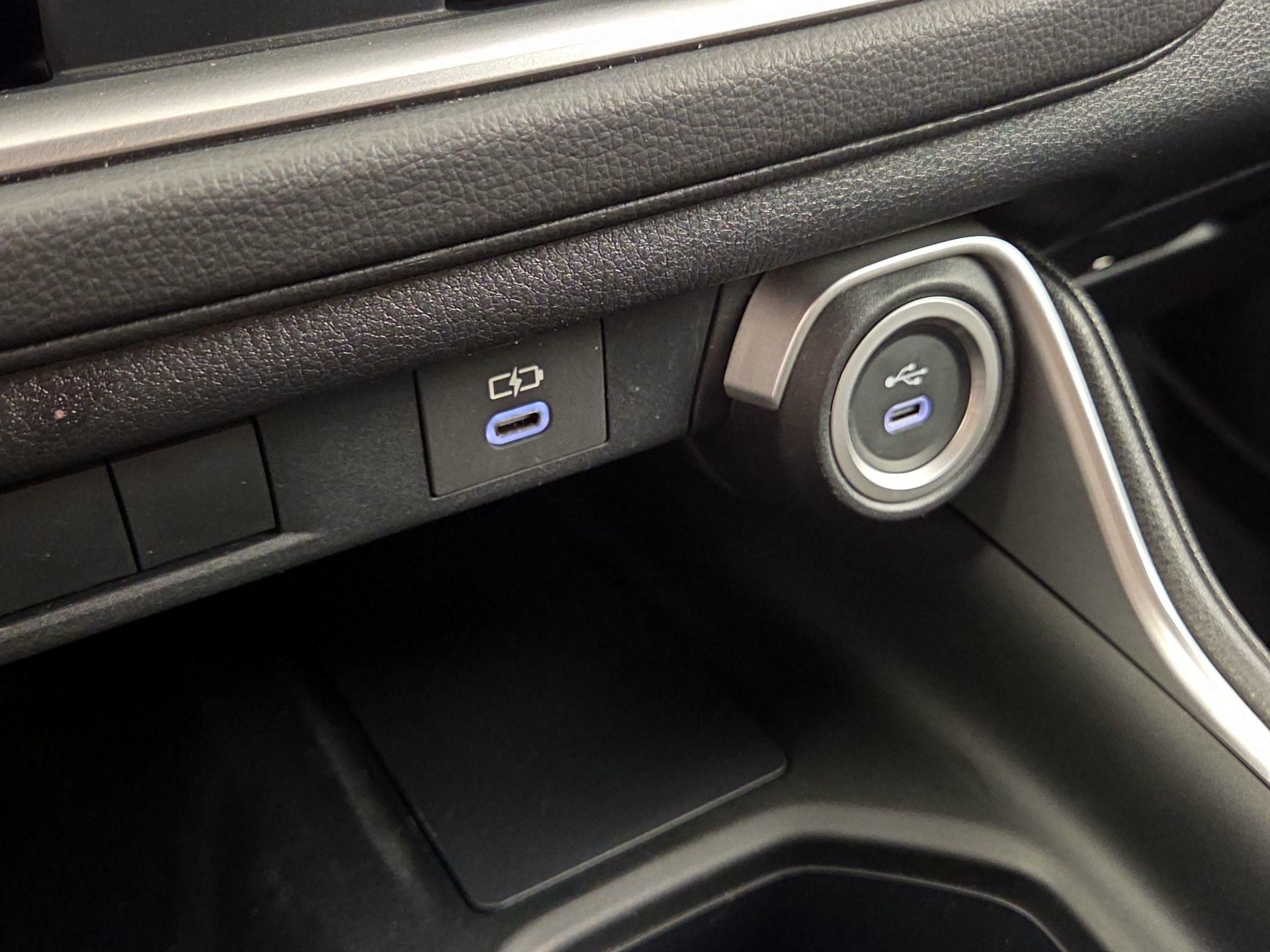 Thumbnail: 2026 Toyota Highlander - 18