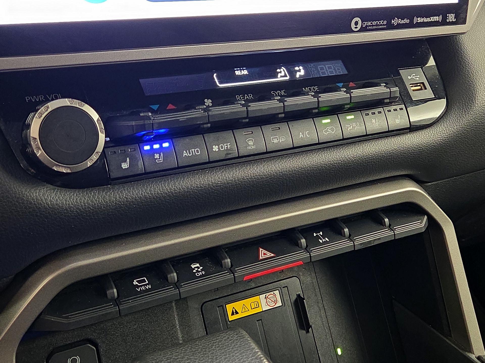 Thumbnail: 2023 Toyota Sequoia - 16