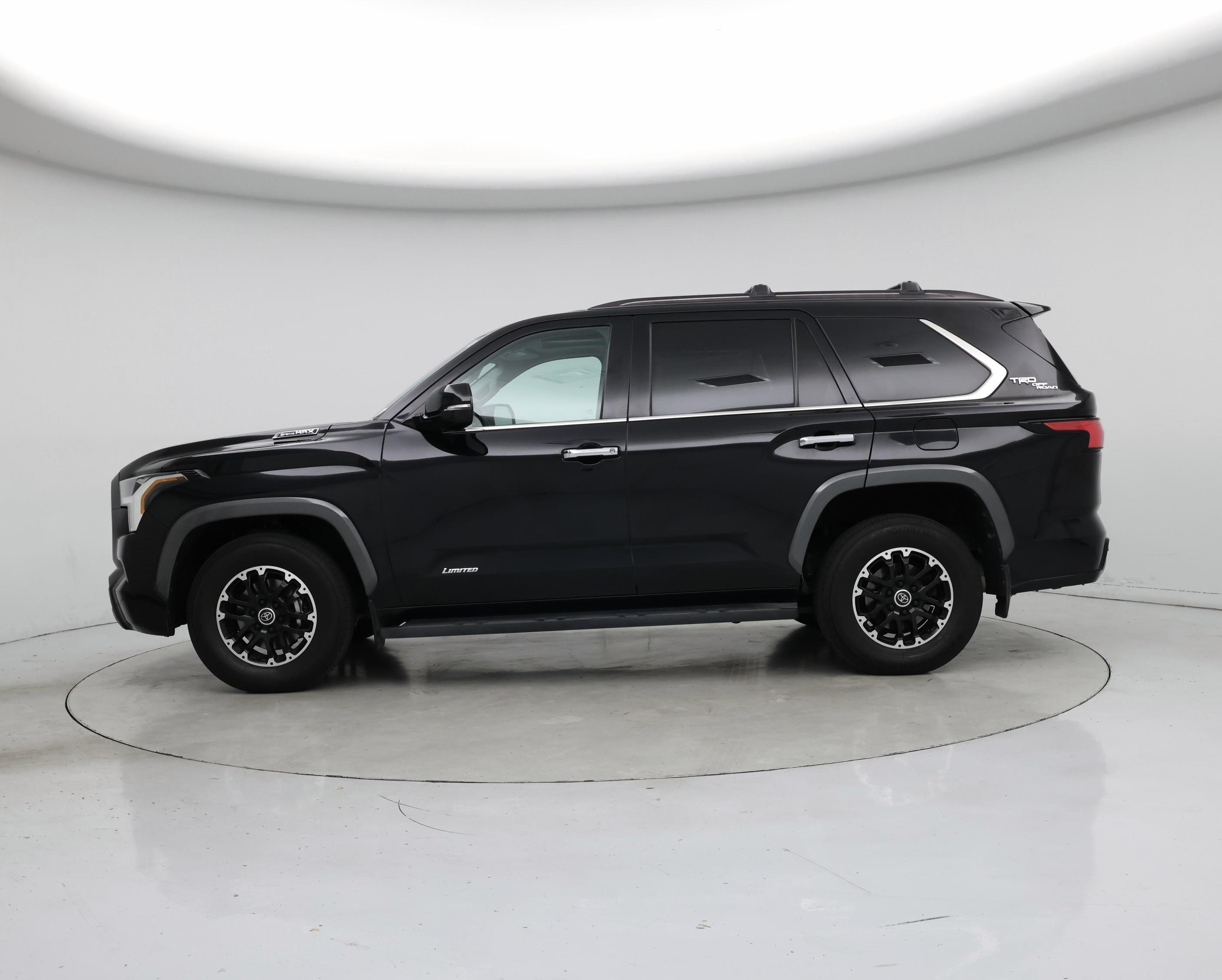 Thumbnail: 2023 Toyota Sequoia - 3