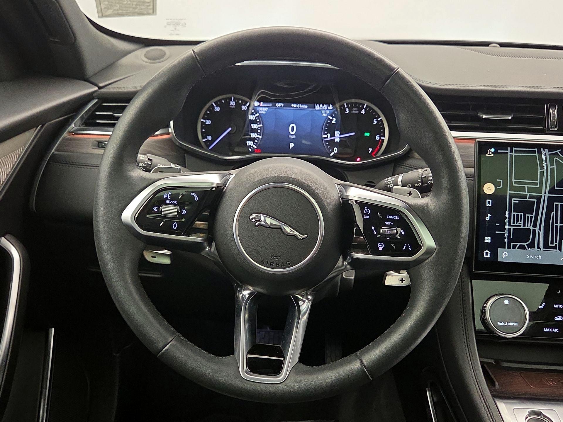 Thumbnail: 2023 Jaguar F-Pace - 10