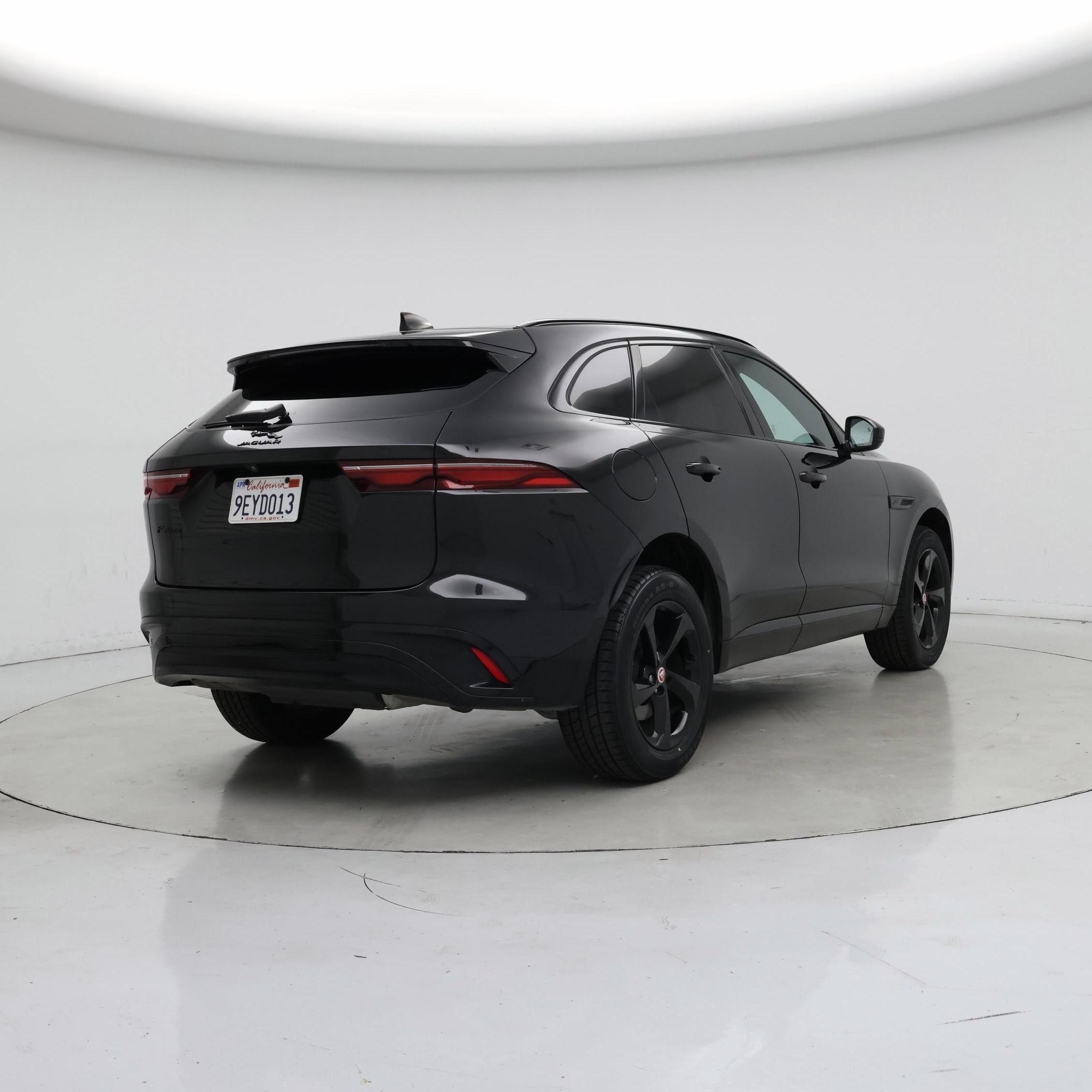 Thumbnail: 2023 Jaguar F-Pace - 8