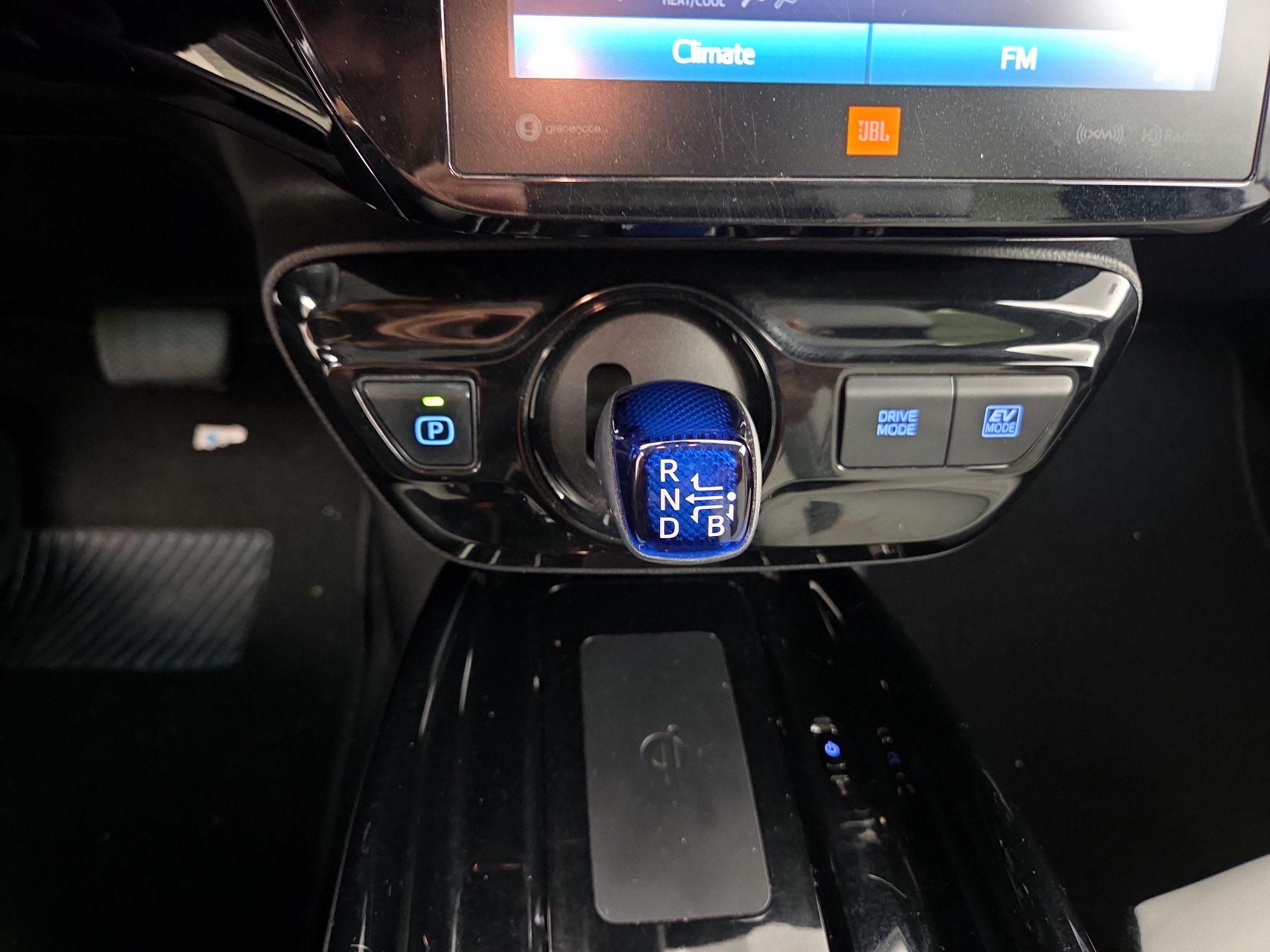 Thumbnail: 2019 Toyota Prius - 18