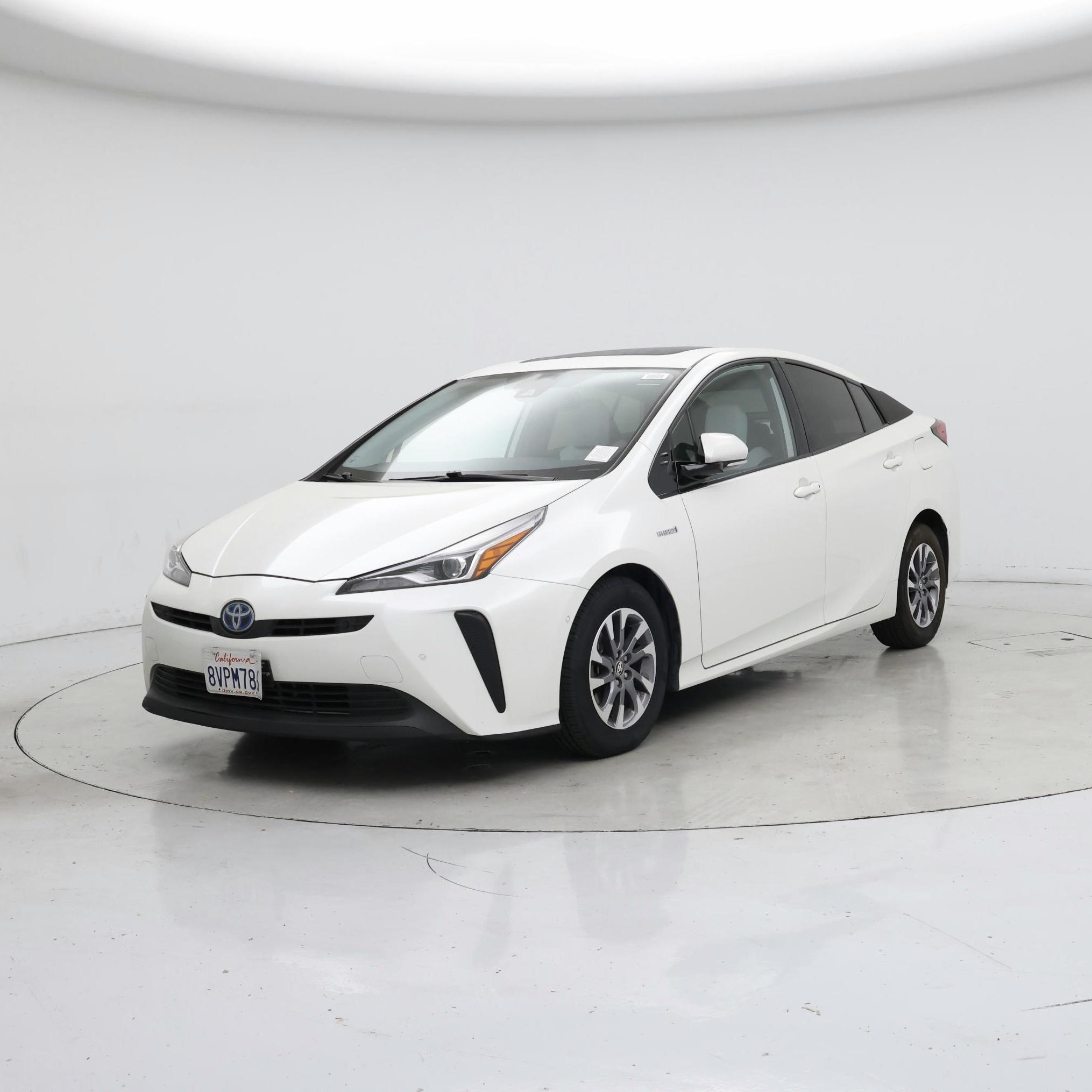 Thumbnail: 2019 Toyota Prius - 4
