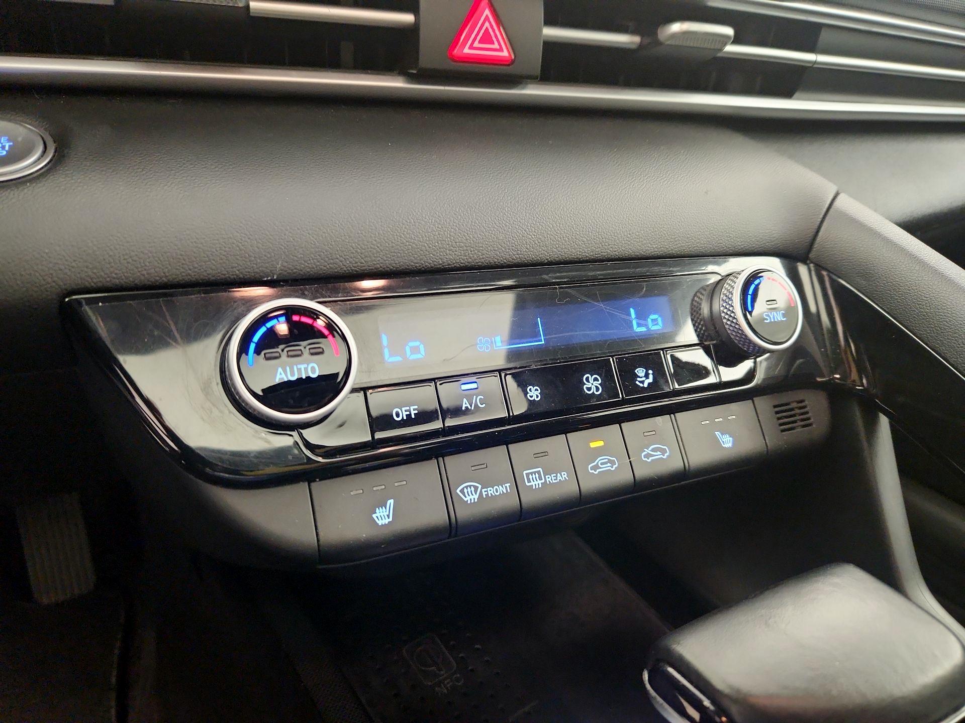 Thumbnail: 2022 Hyundai Elantra - 16