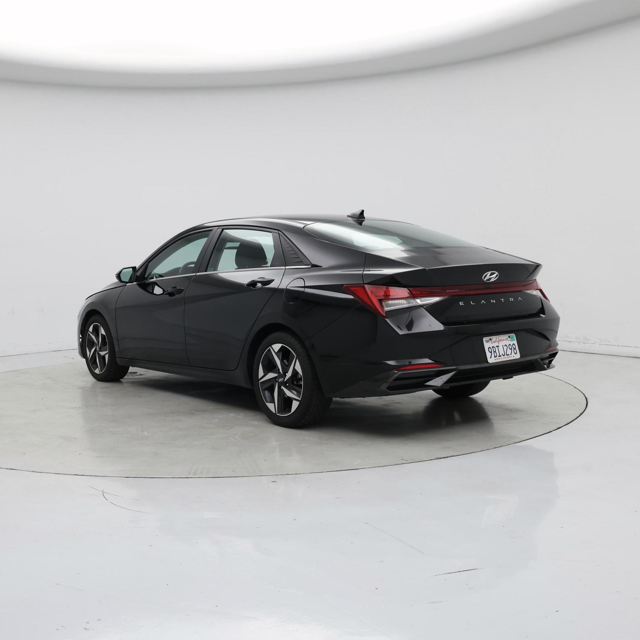 Thumbnail: 2022 Hyundai Elantra - 2