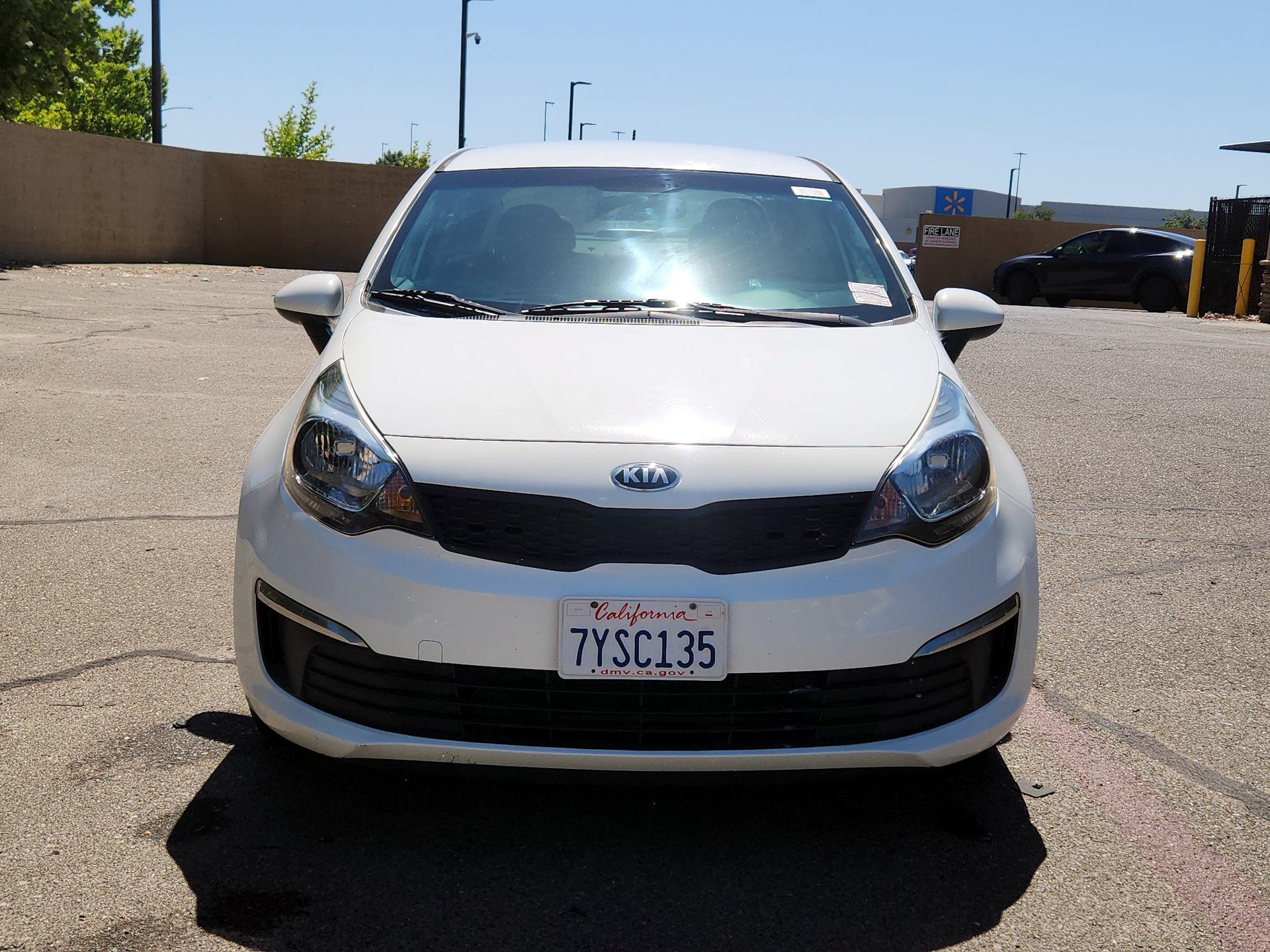 Thumbnail: 2016 Kia Rio - 2