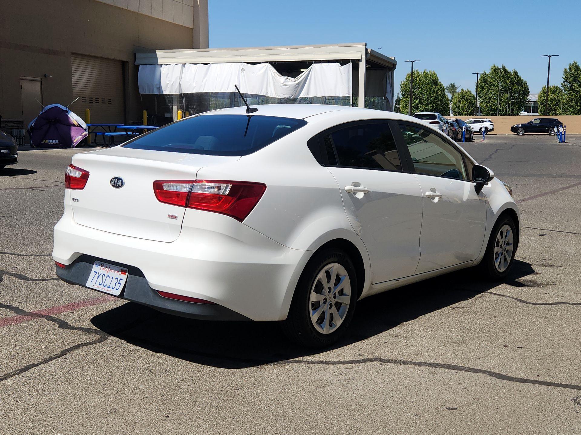 Thumbnail: 2016 Kia Rio - 5