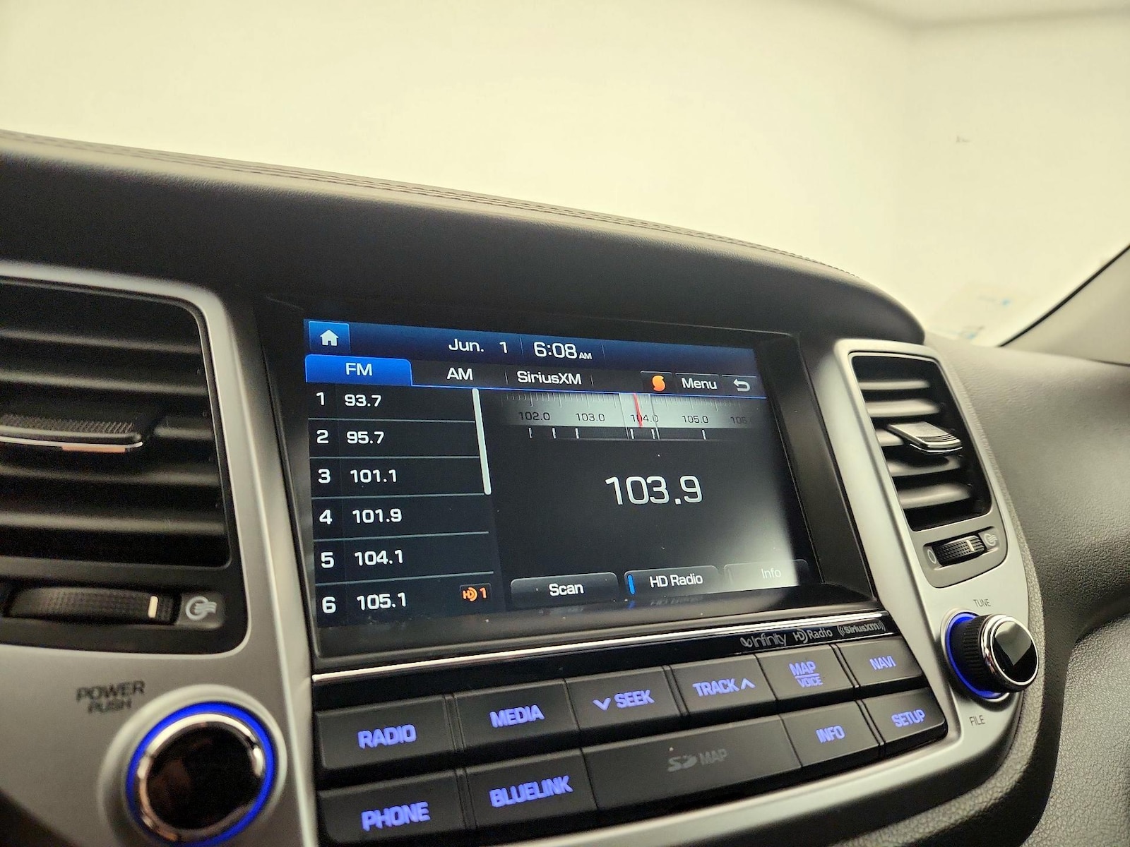2017 Hyundai Tucson Limited - Photo 17