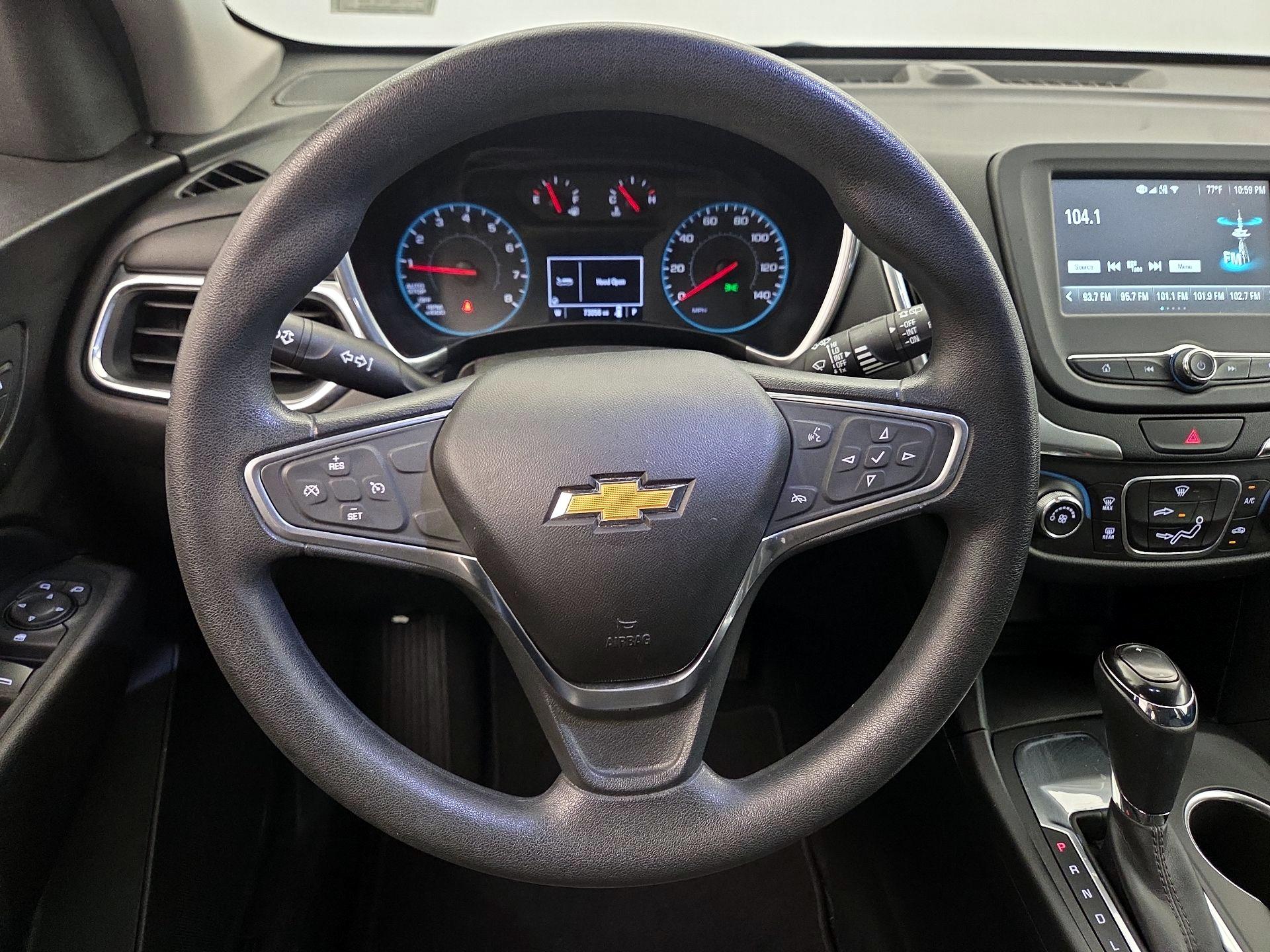 Thumbnail: 2018 Chevrolet Equinox - 10