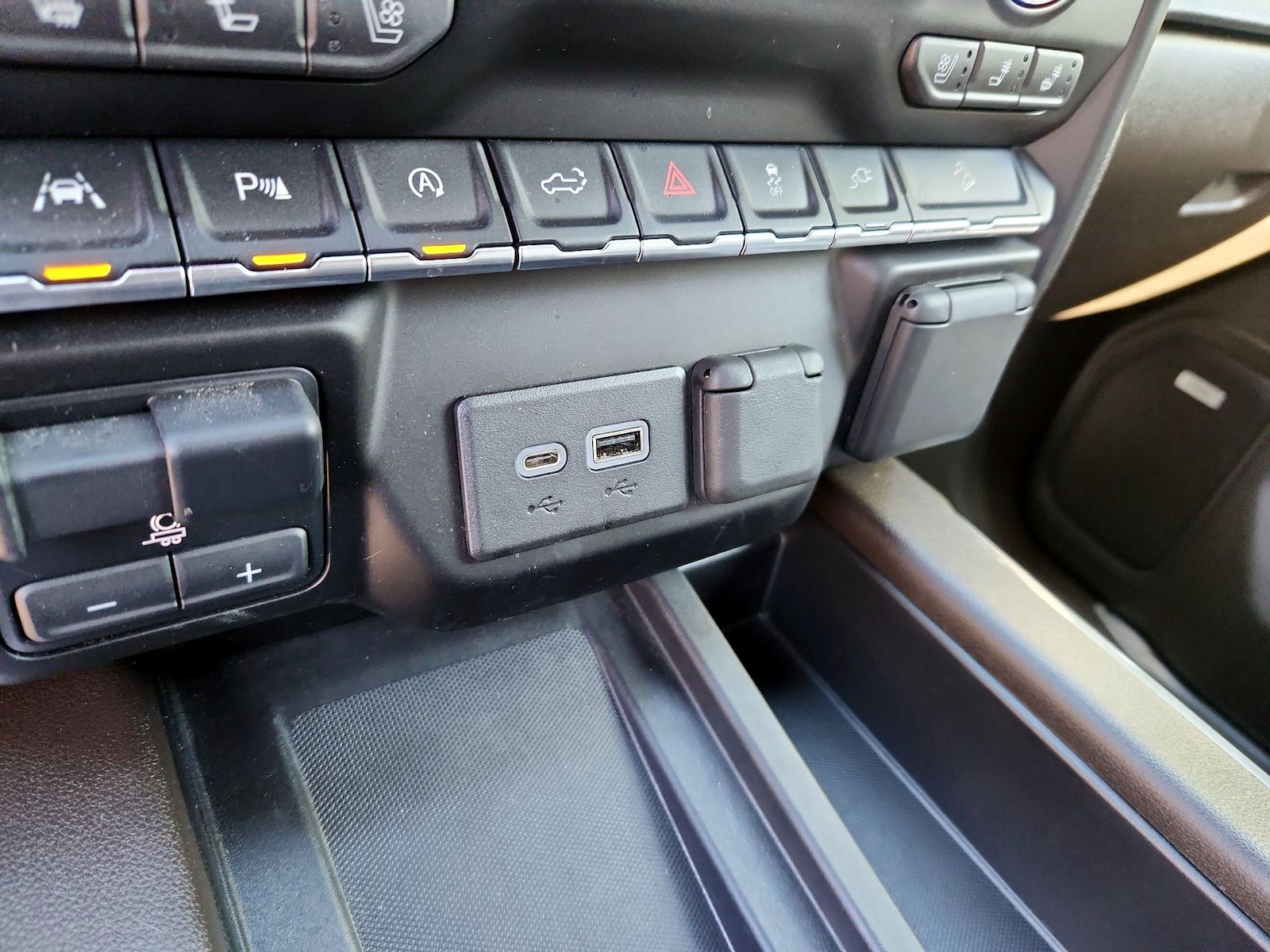 2021 GMC Sierra 1500 SLT - Photo 19