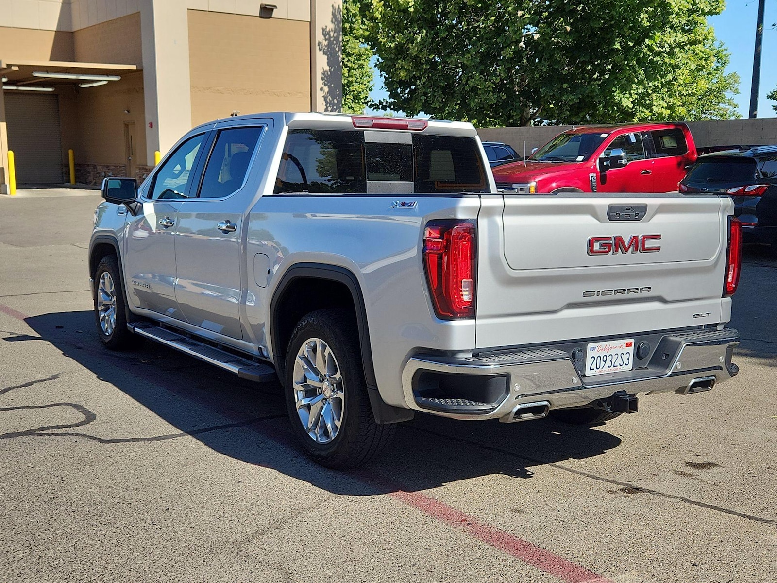 2021 GMC Sierra 1500 SLT - Photo 8