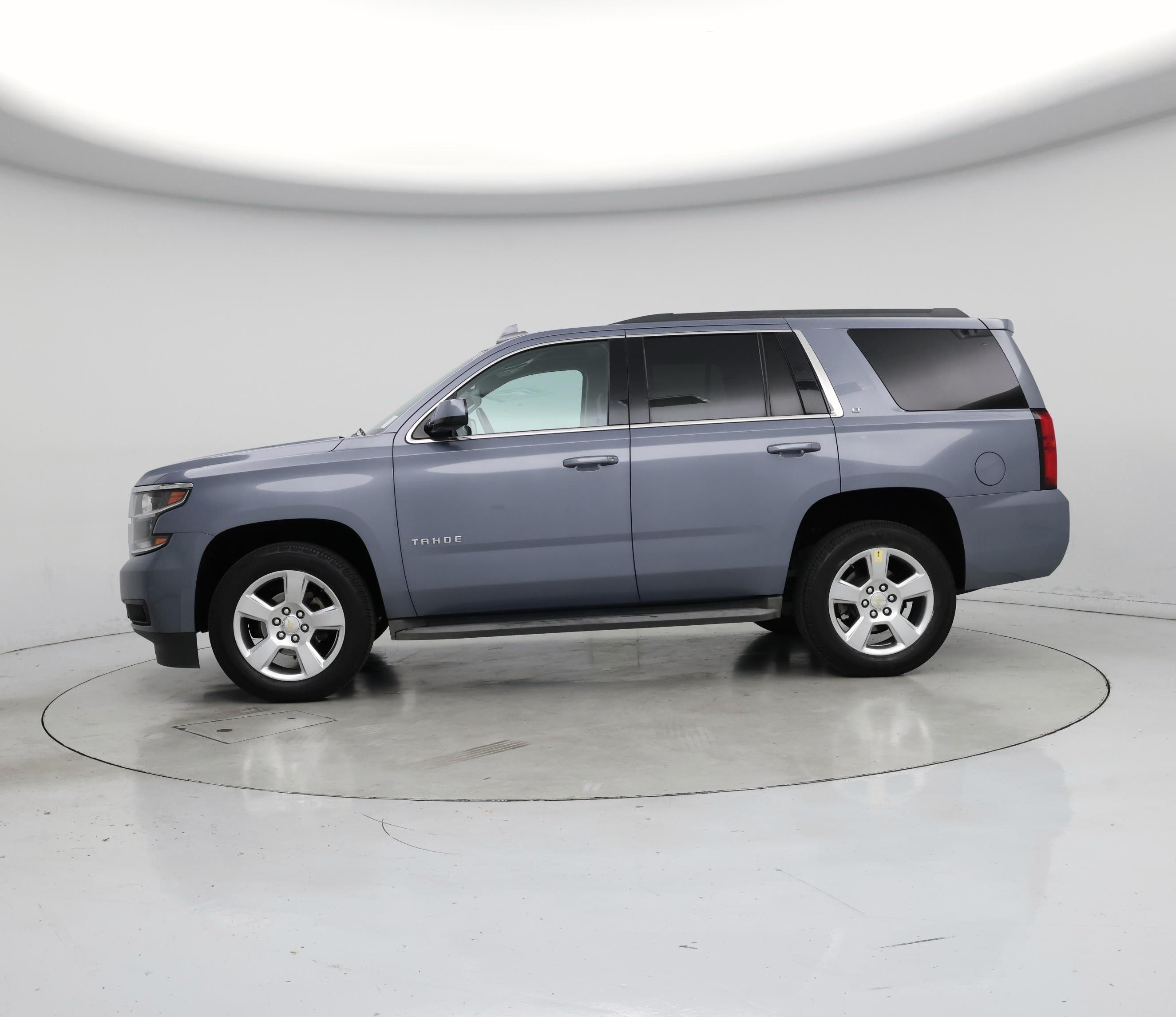Thumbnail: 2015 Chevrolet Tahoe - 3
