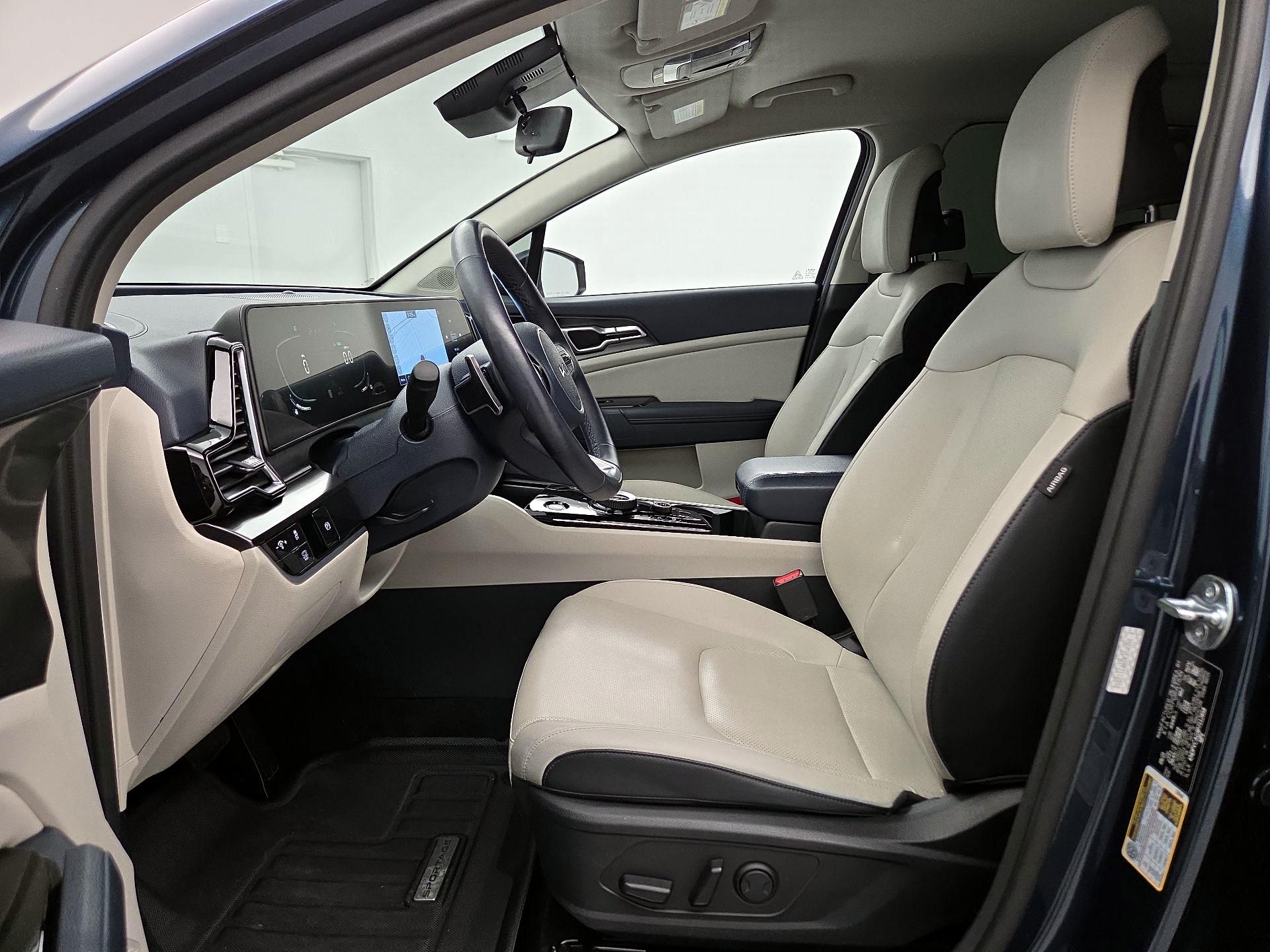 Thumbnail: 2023 Kia Sportage - 11
