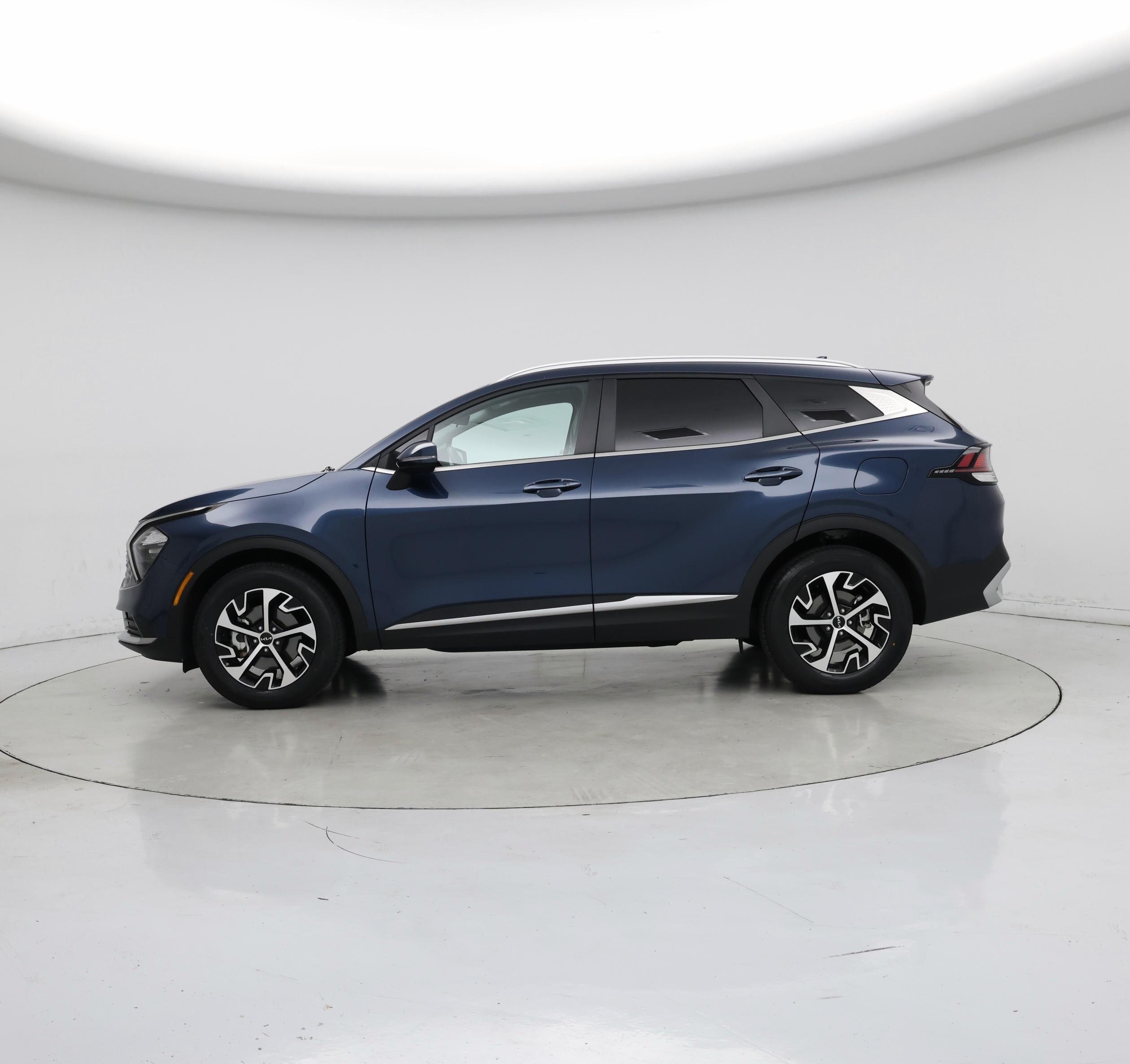 Thumbnail: 2023 Kia Sportage - 3