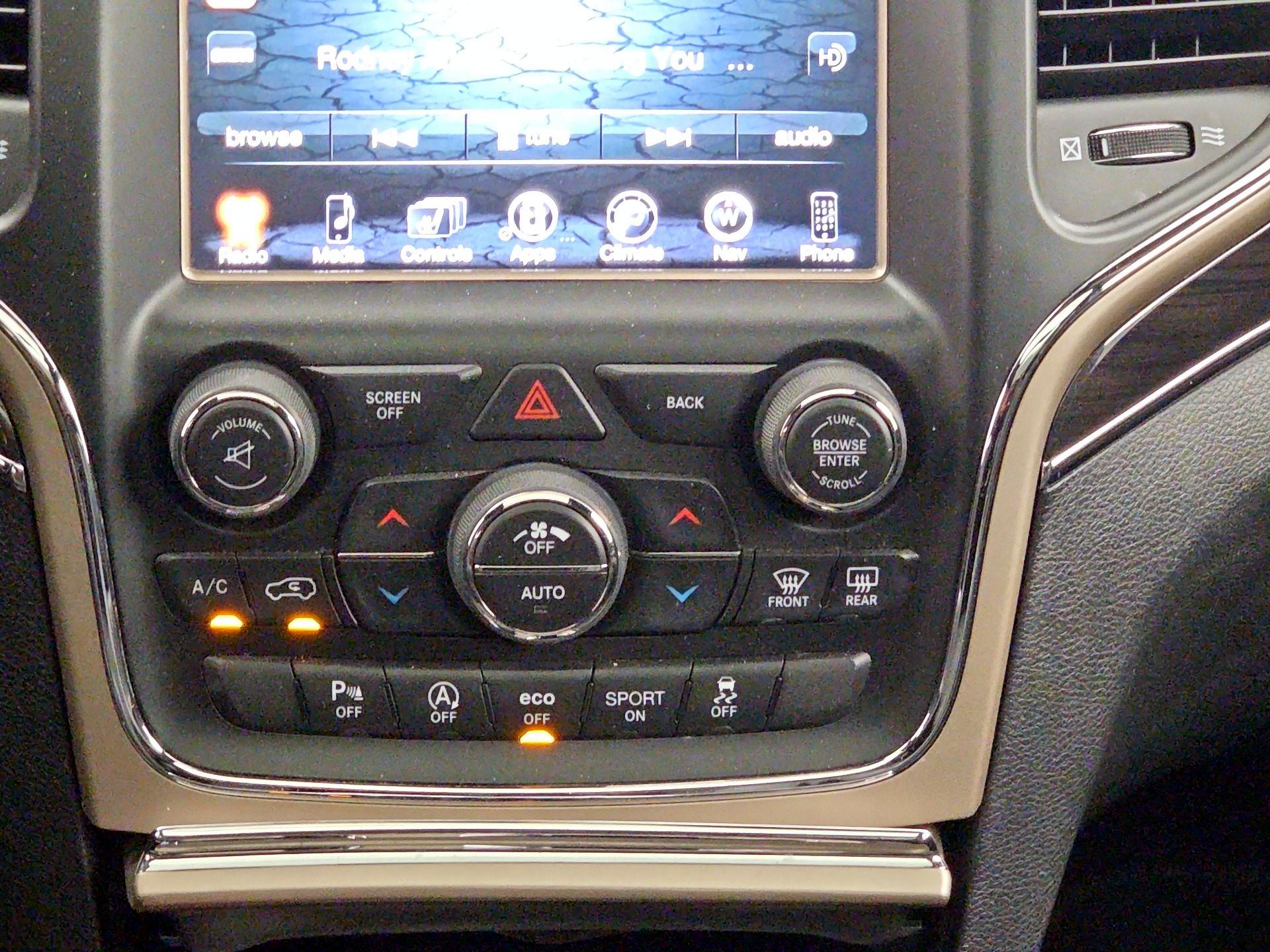 Thumbnail: 2017 Jeep Grand Cherokee - 16