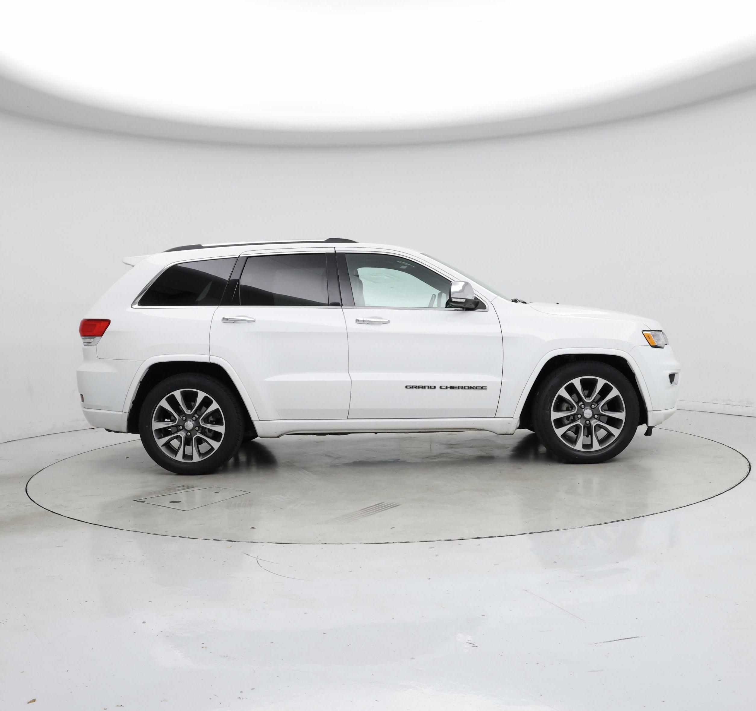 Thumbnail: 2017 Jeep Grand Cherokee - 7