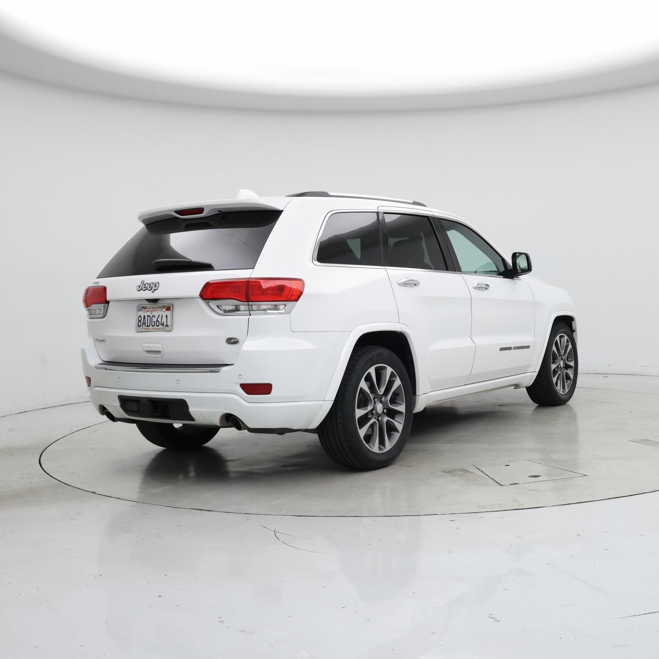 Thumbnail: 2017 Jeep Grand Cherokee - 8
