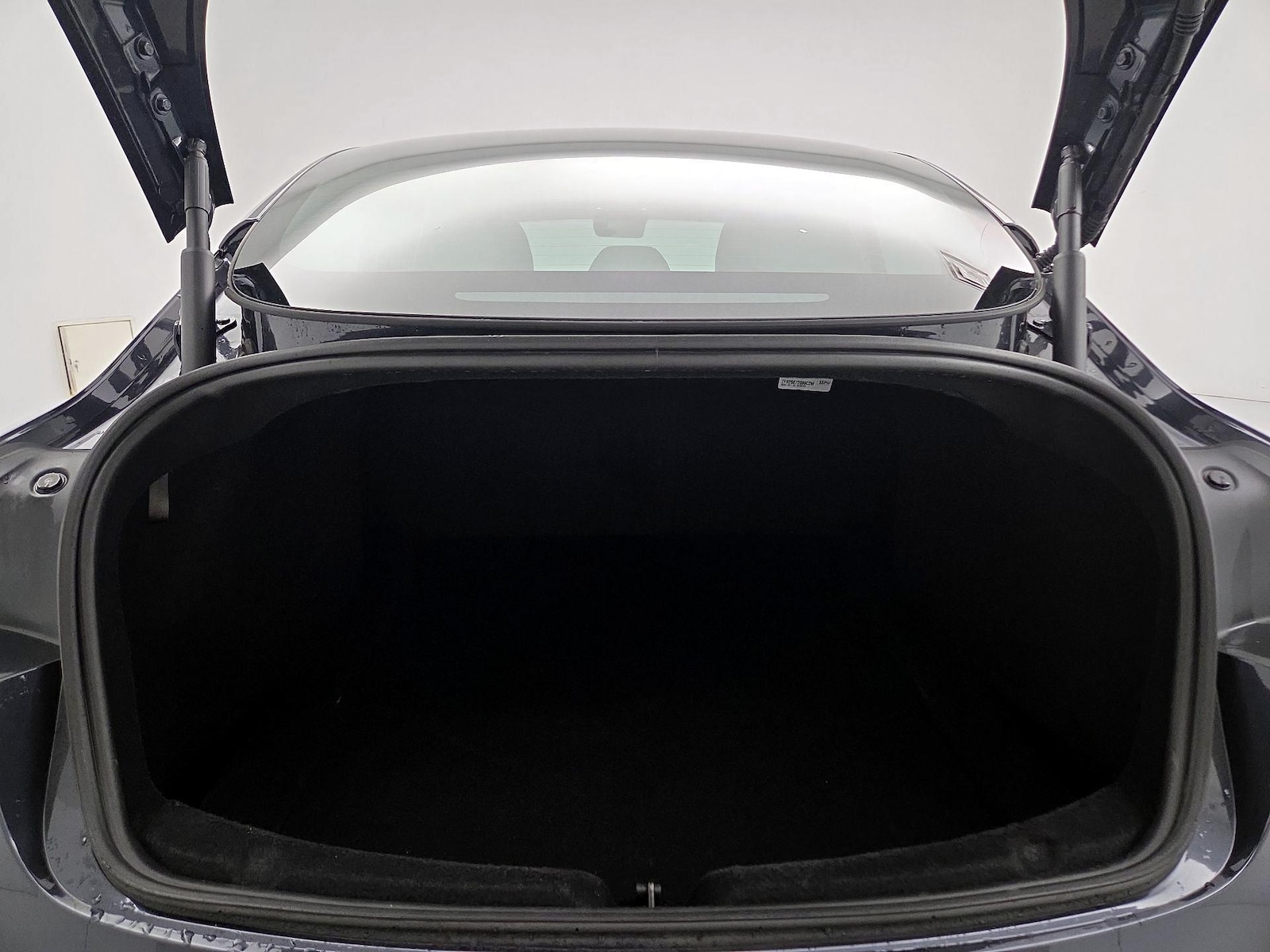 2025 Tesla Model 3 Long Range - Photo 20