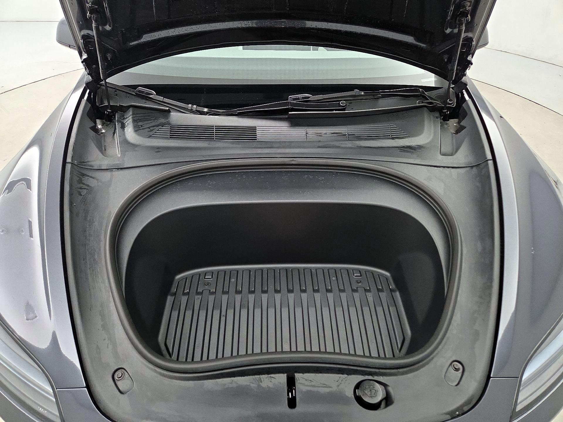 Thumbnail: 2025 Tesla Model 3 - 20