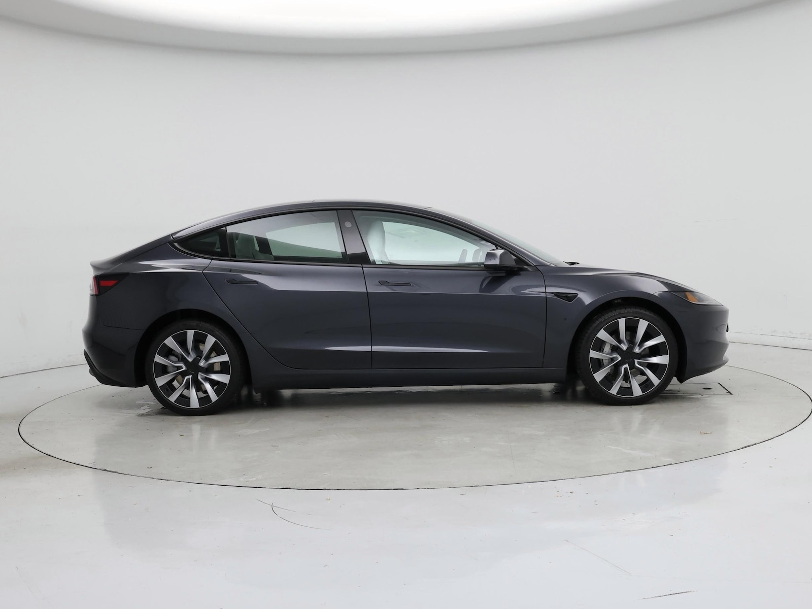 2025 Tesla Model 3 Long Range - Photo 8