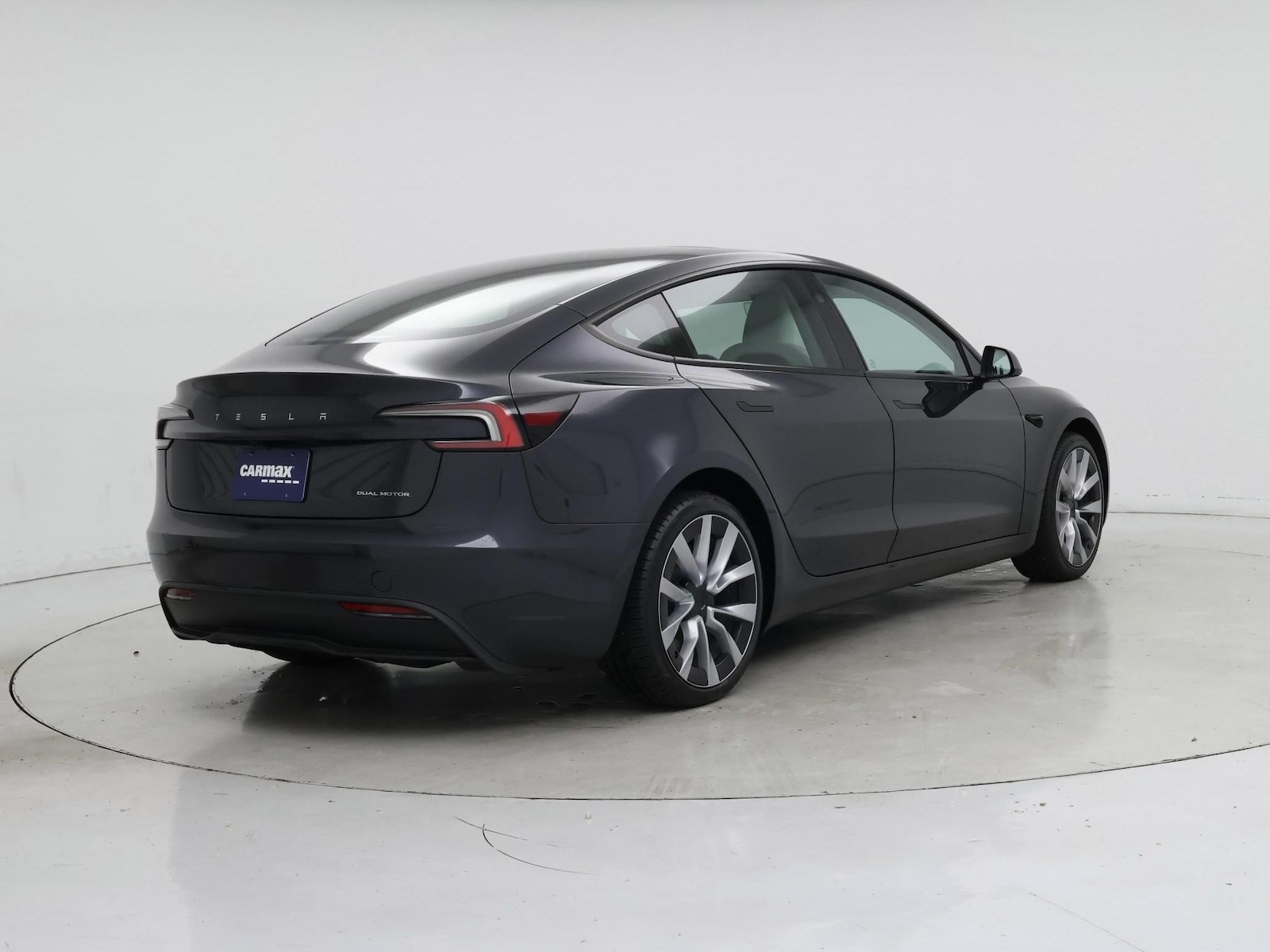 2025 Tesla Model 3 Long Range - Photo 9
