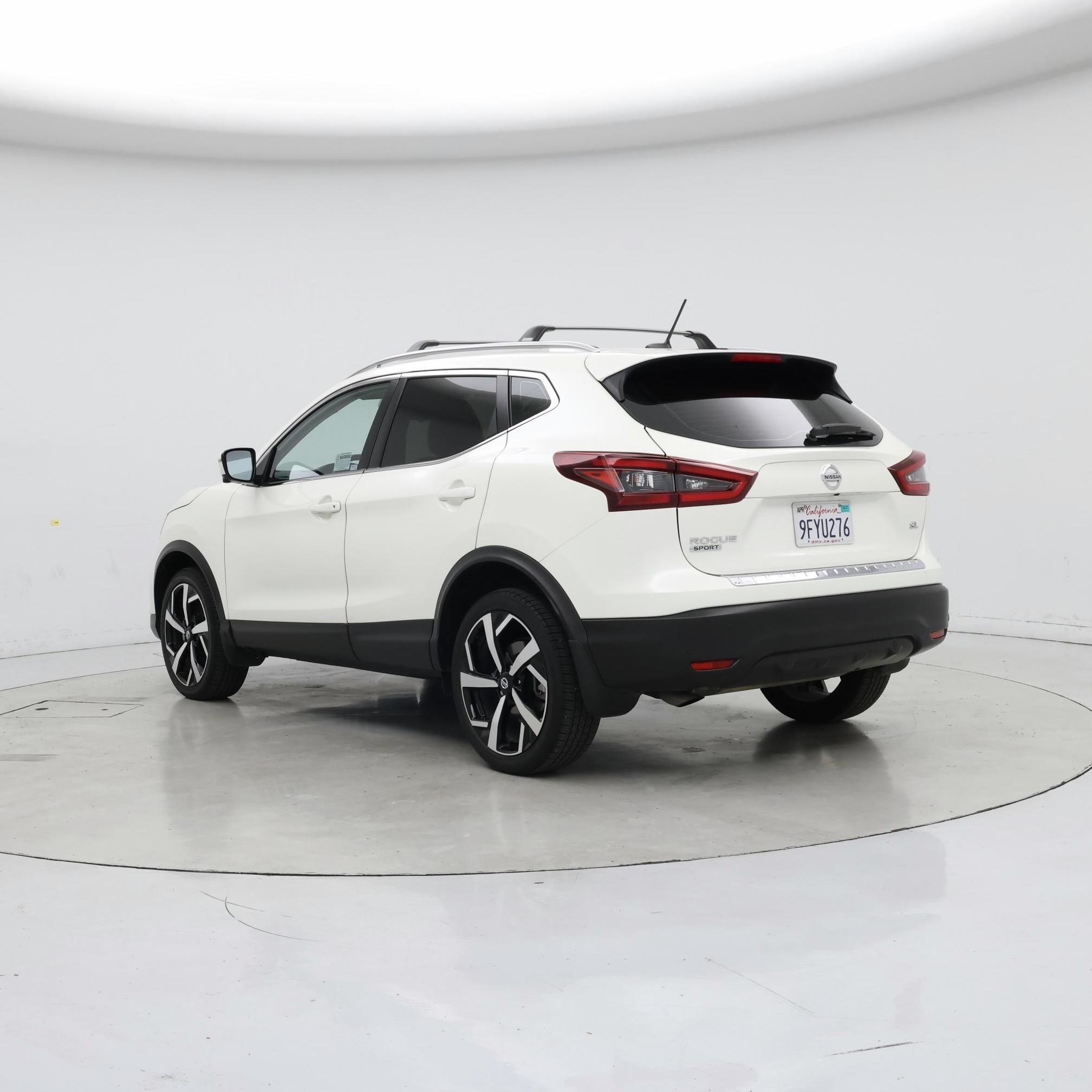 Thumbnail: 2022 Nissan Rogue Sport - 2