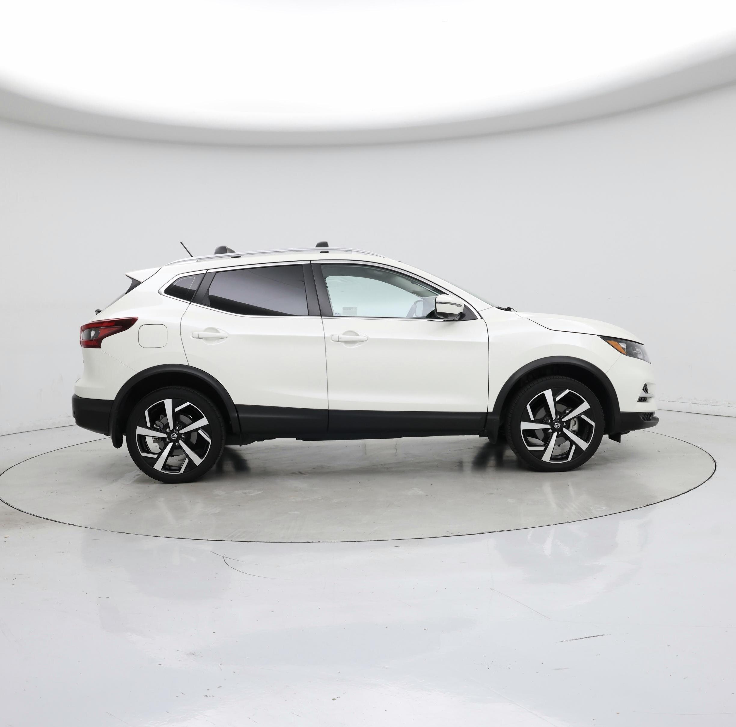 Thumbnail: 2022 Nissan Rogue Sport - 7