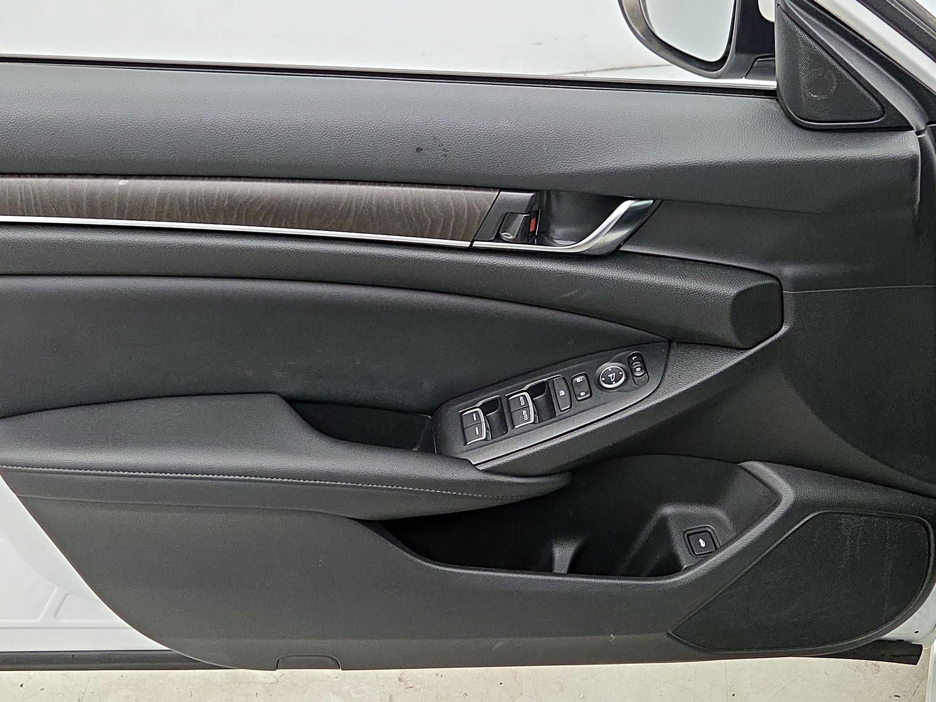 Thumbnail: 2021 Honda Accord - 12