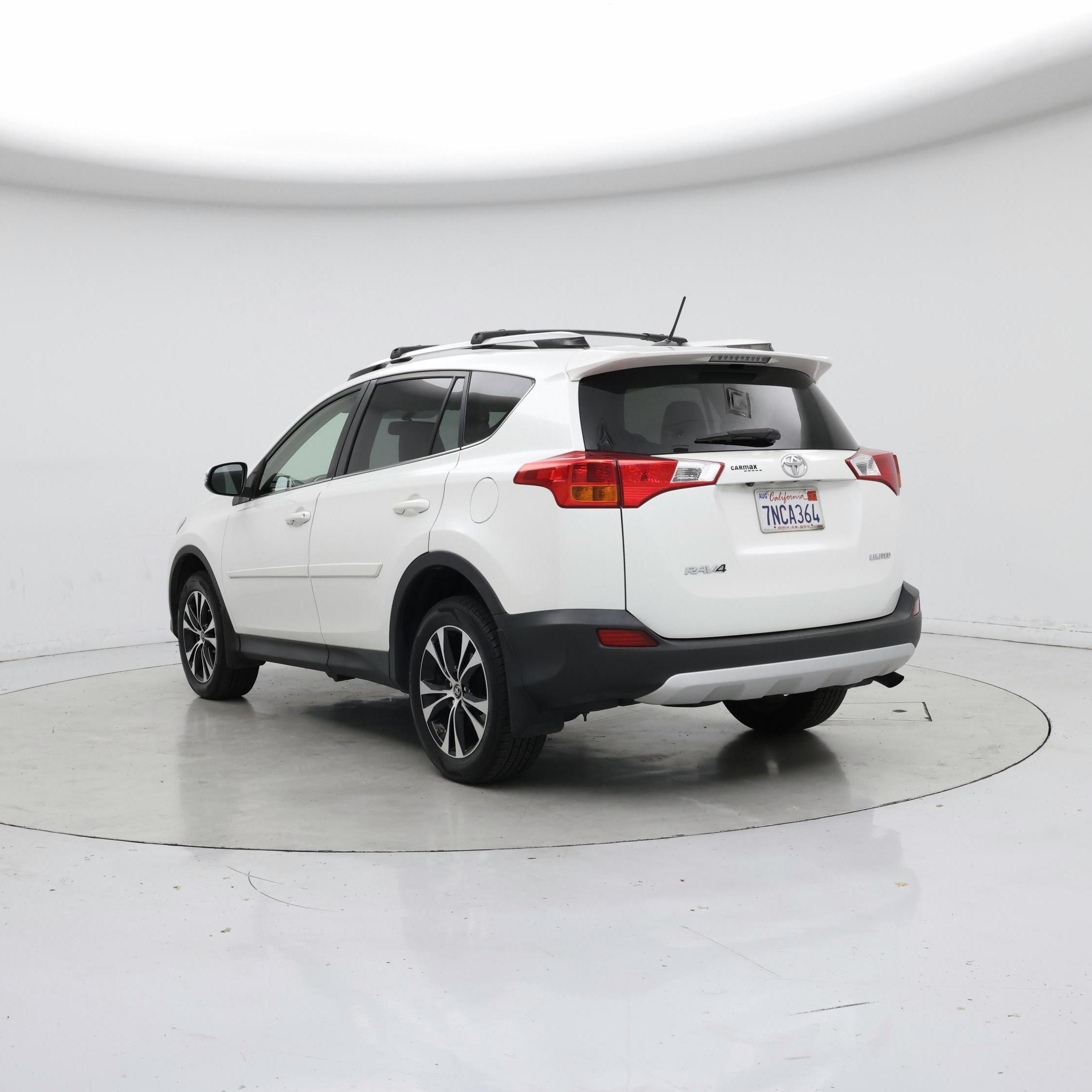 Thumbnail: 2015 Toyota RAV4 - 2