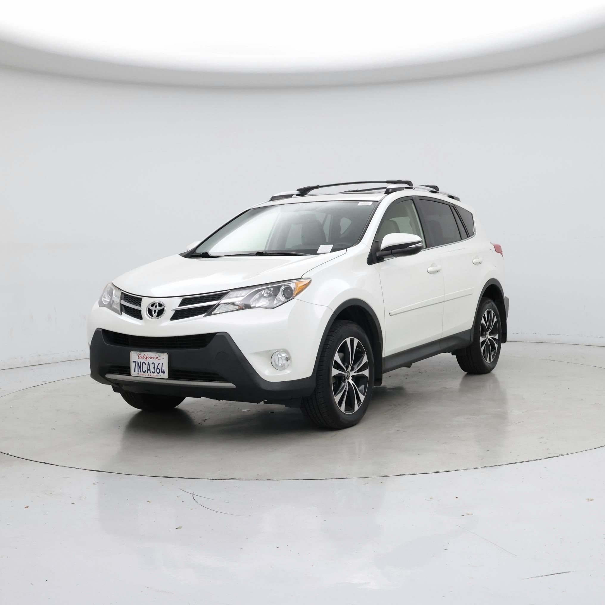 Thumbnail: 2015 Toyota RAV4 - 4