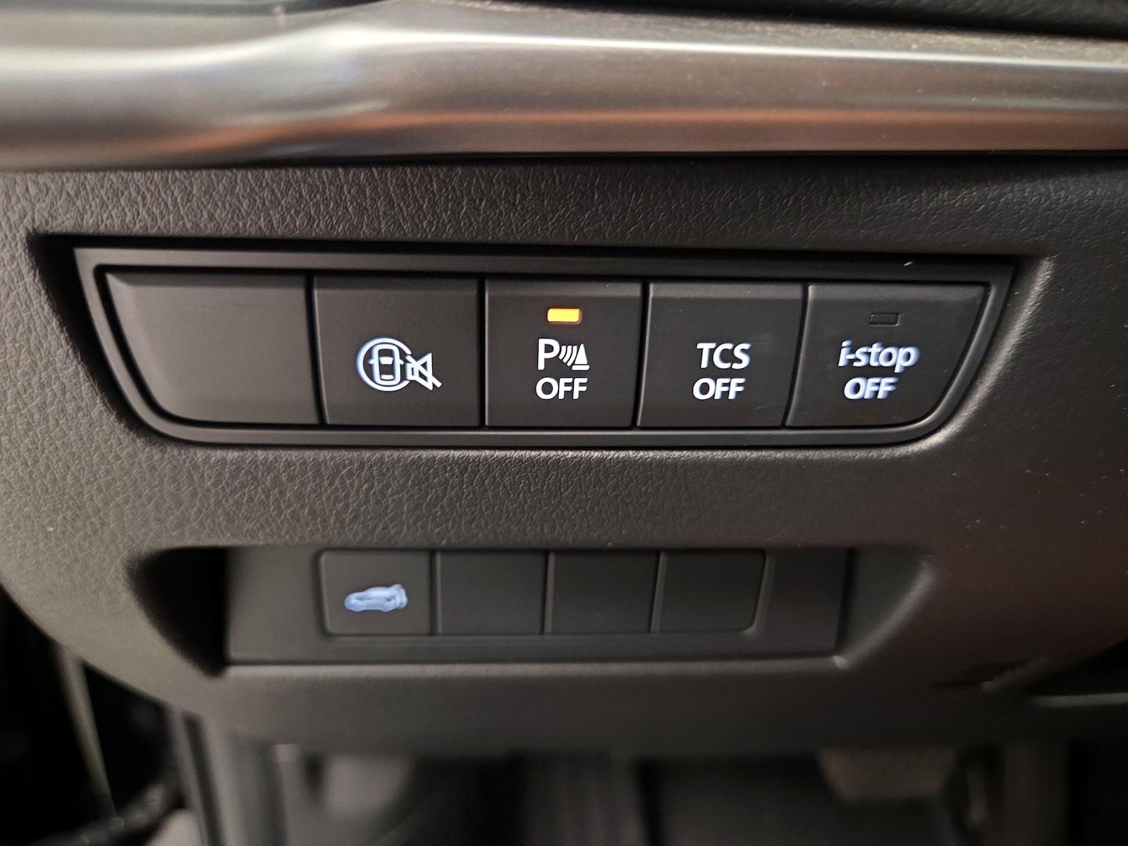 2025 Mazda CX-70 Preferred Package - Photo 14