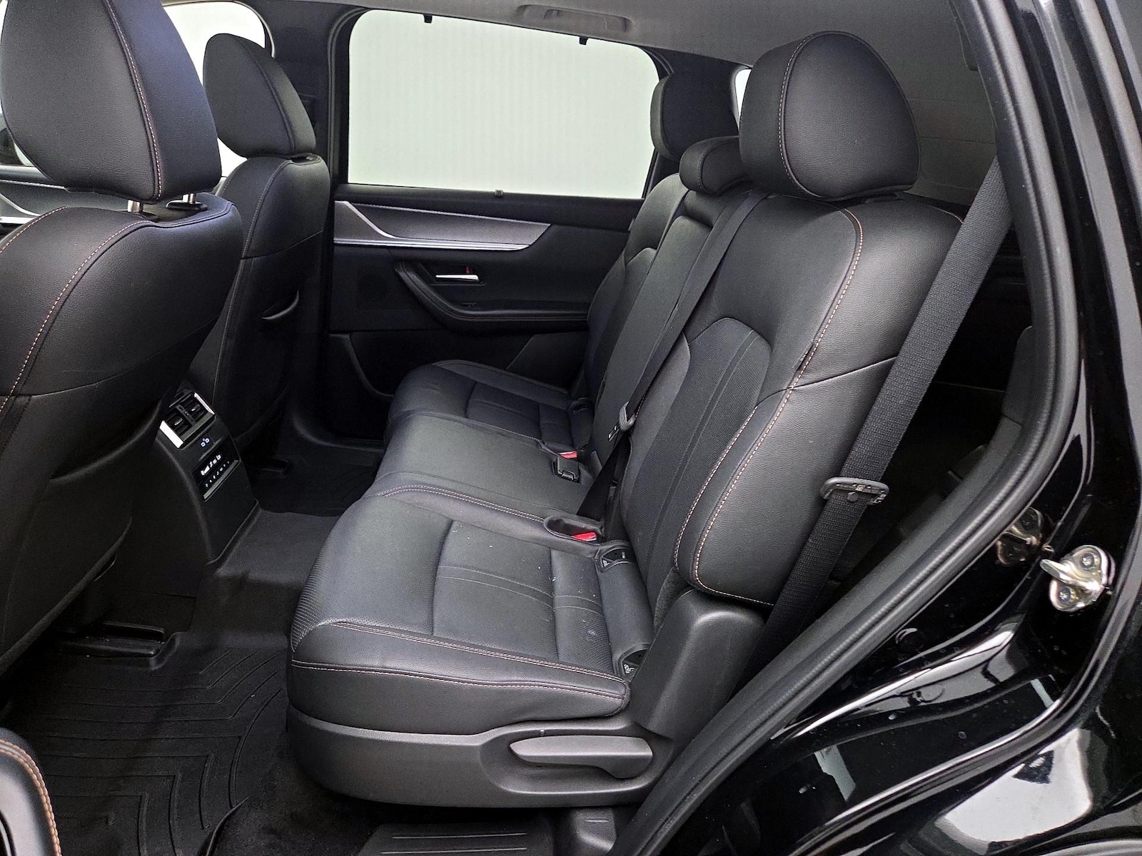 2025 Mazda CX-70 Preferred Package - Photo 20