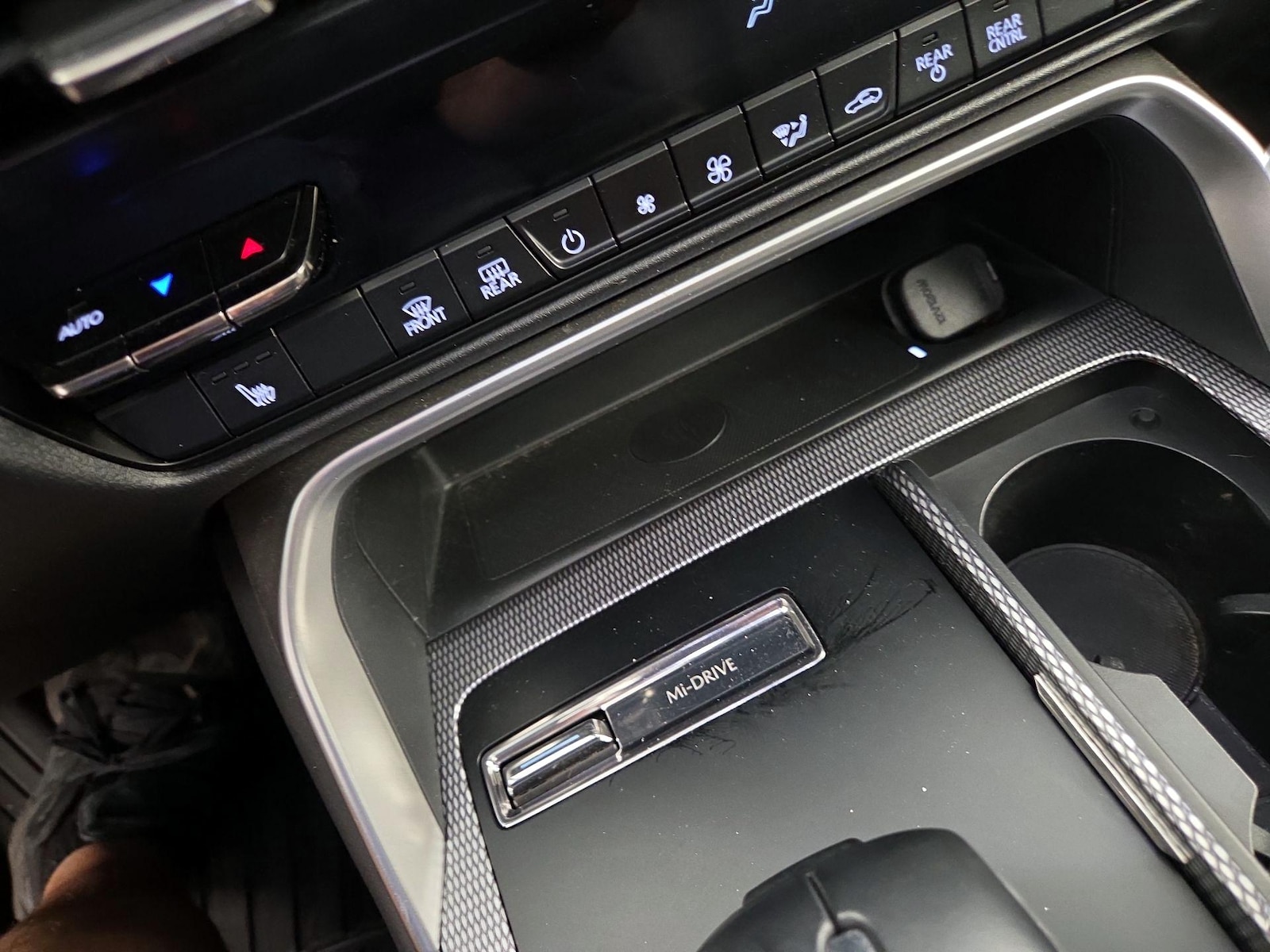 2025 Mazda CX-70 Preferred Package - Photo 23